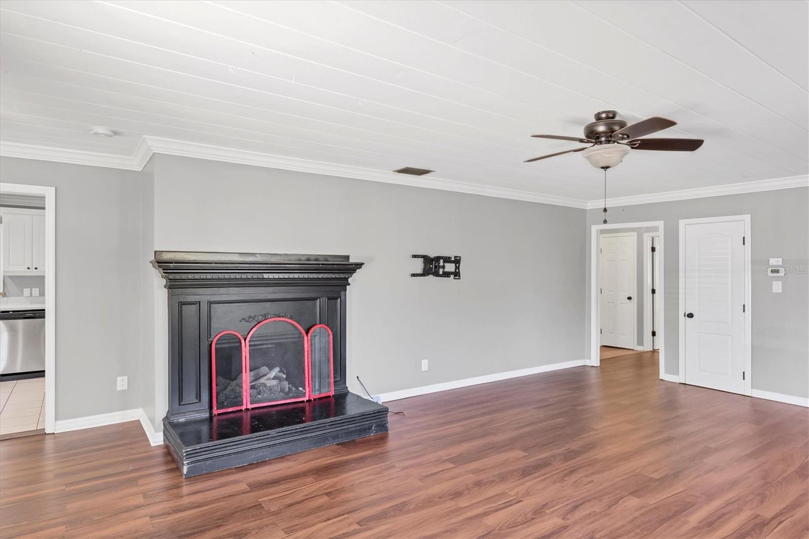 Image 11 of 41 For 1017 Gary Avenue