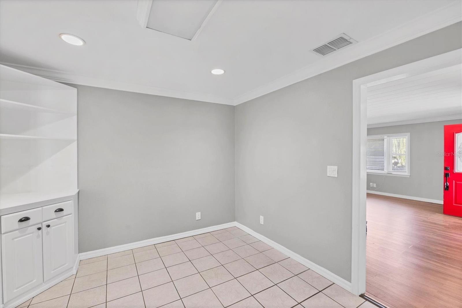 Image 17 of 41 For 1017 Gary Avenue