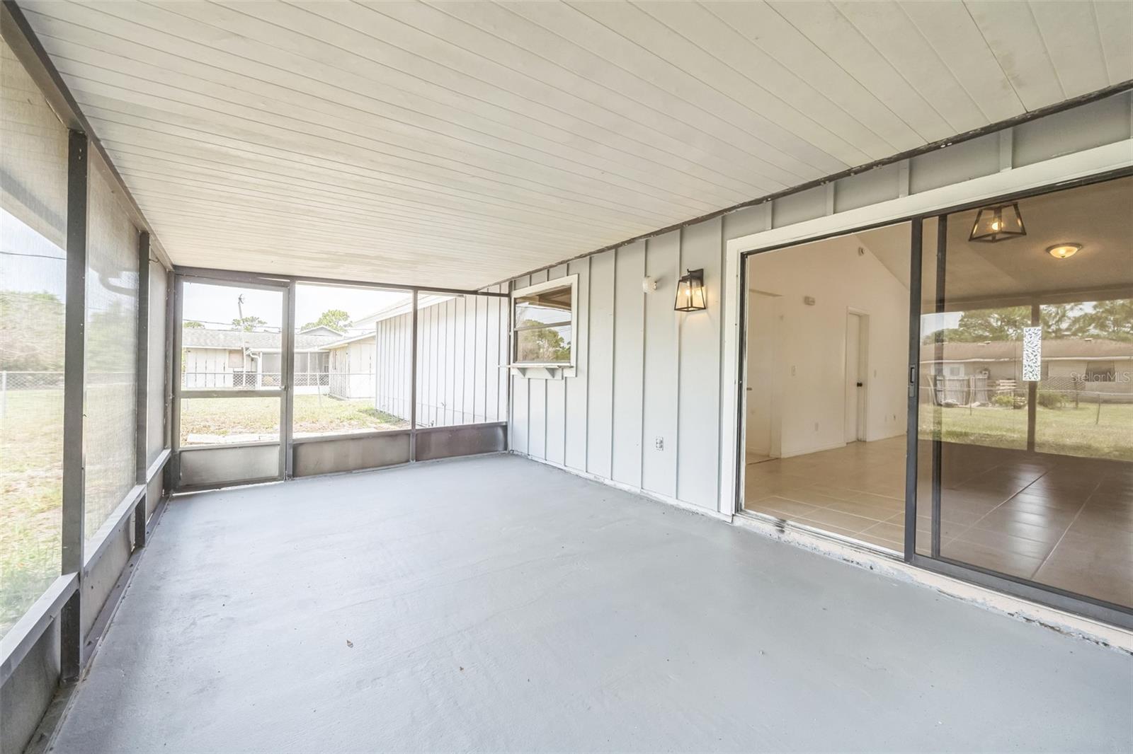 Image 33 of 34 For 1680 Travis Street Se