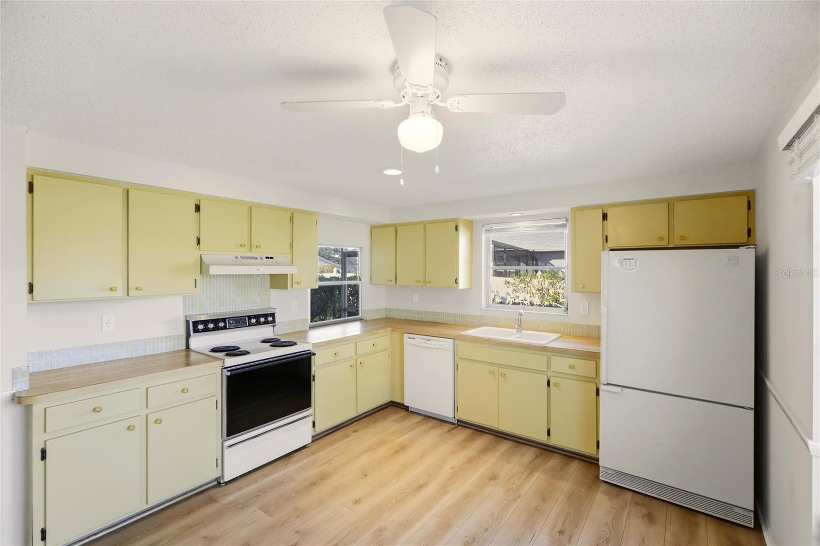 Image 13 of 46 For 5264 Kent Road