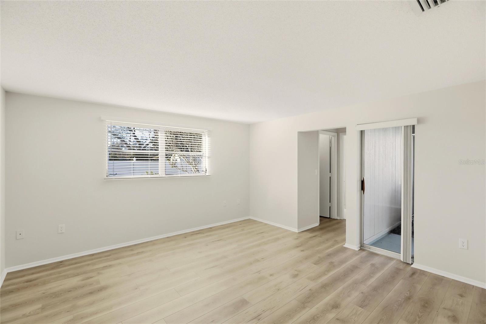 Image 16 of 46 For 5264 Kent Road