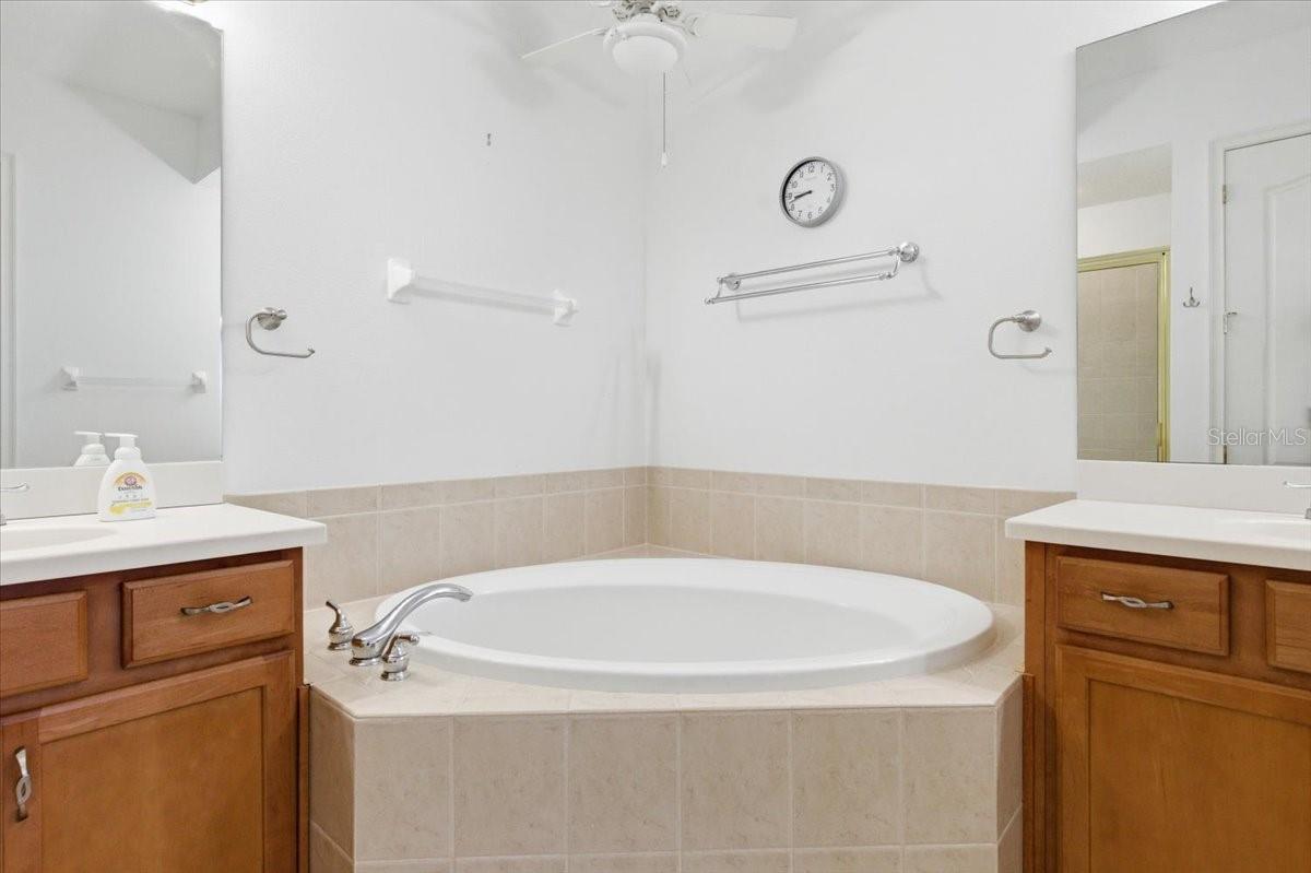 Image 31 of 52 For 6515 Moorings Point Circle 102