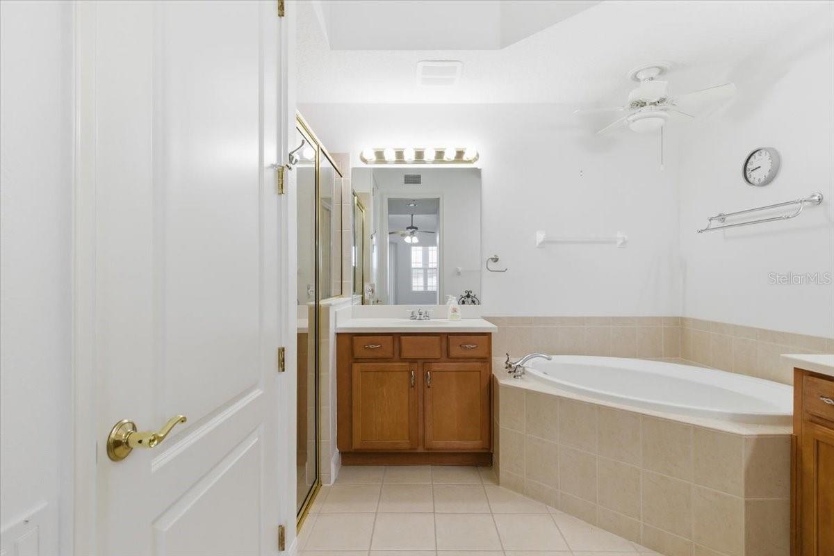 Image 33 of 52 For 6515 Moorings Point Circle 102