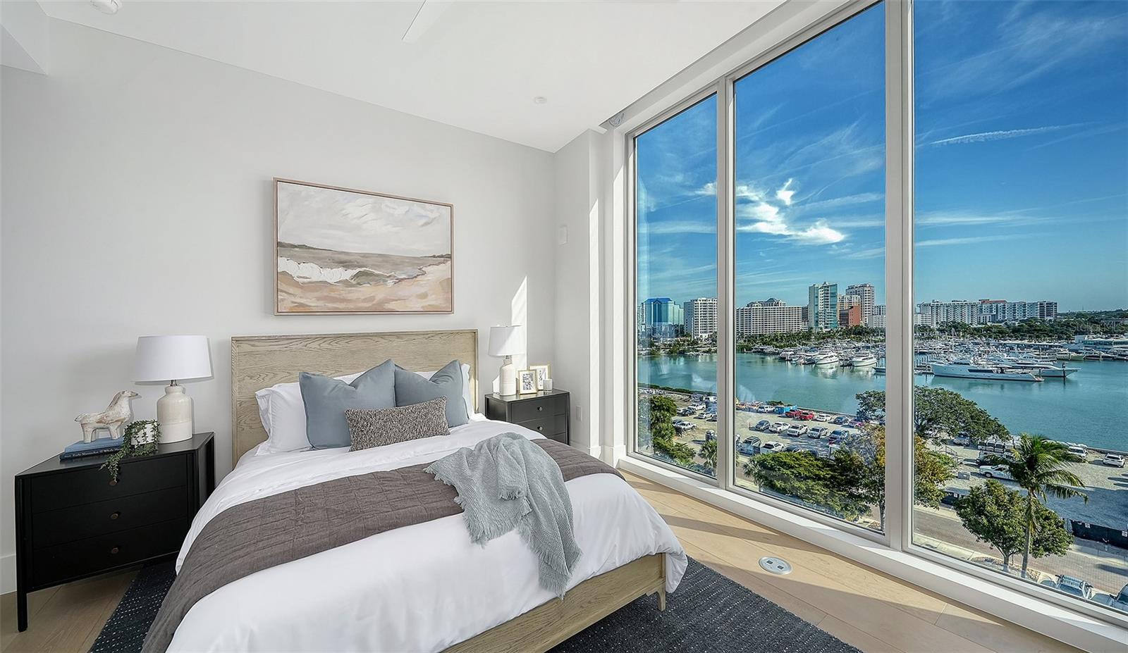 Image 29 of 51 For 253 Golden Gate Point  703