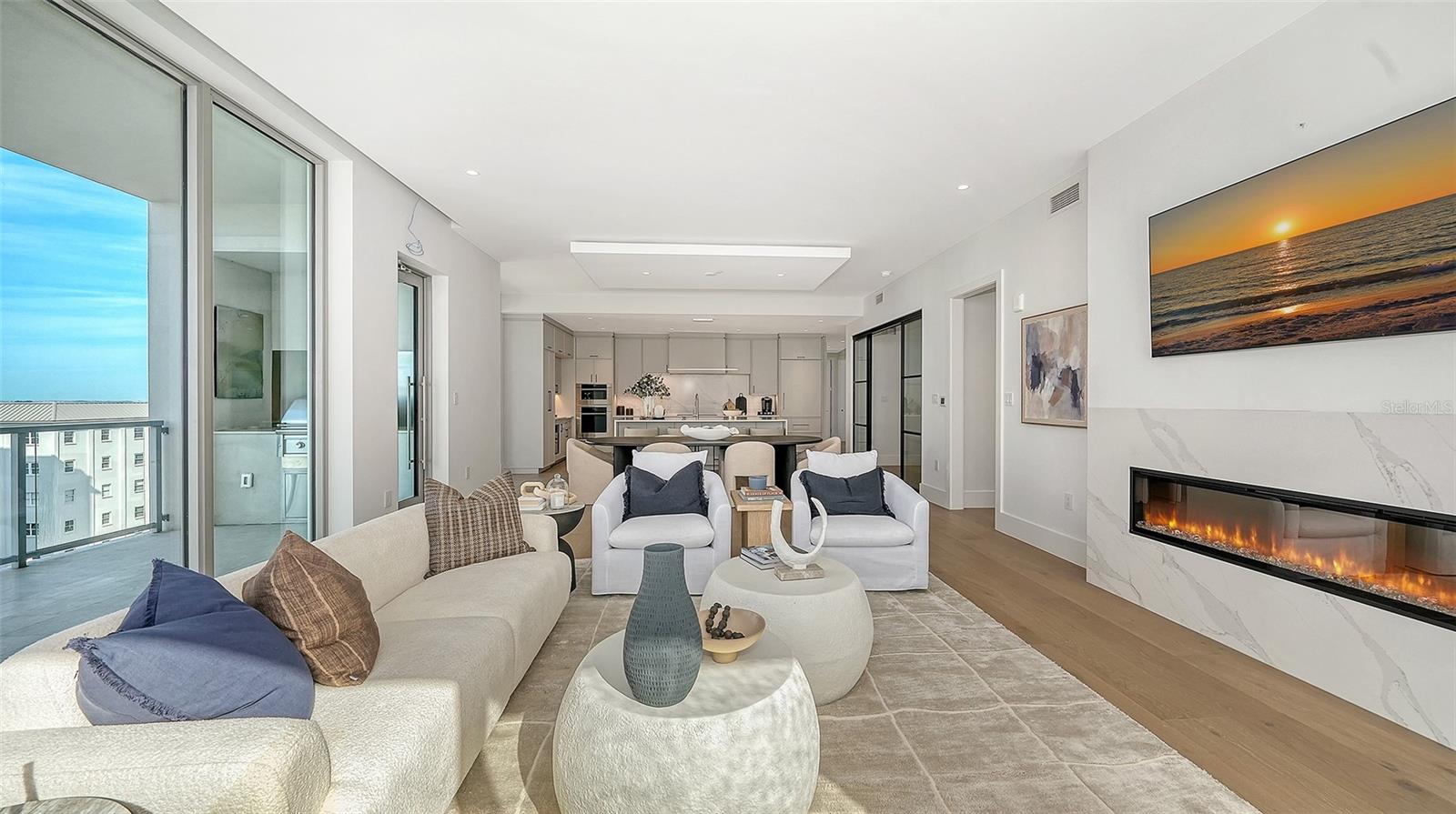 Image 6 of 51 For 253 Golden Gate Point  703