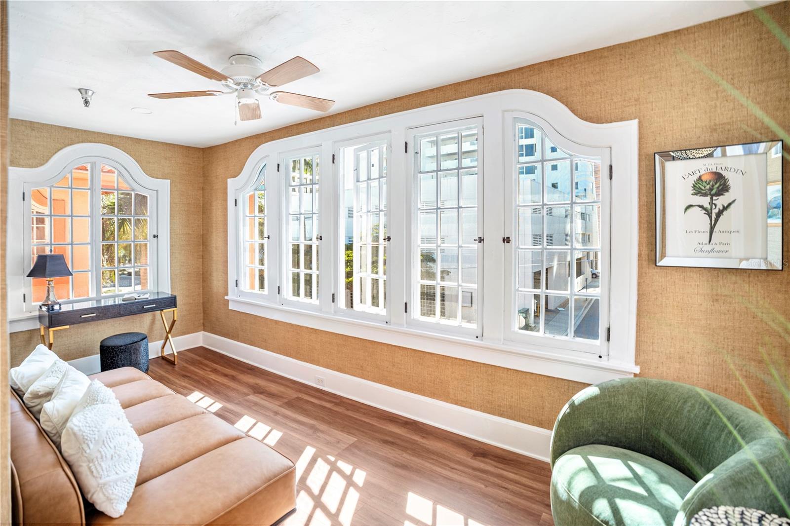 Image 15 of 42 For 1221 Palm Avenue 303