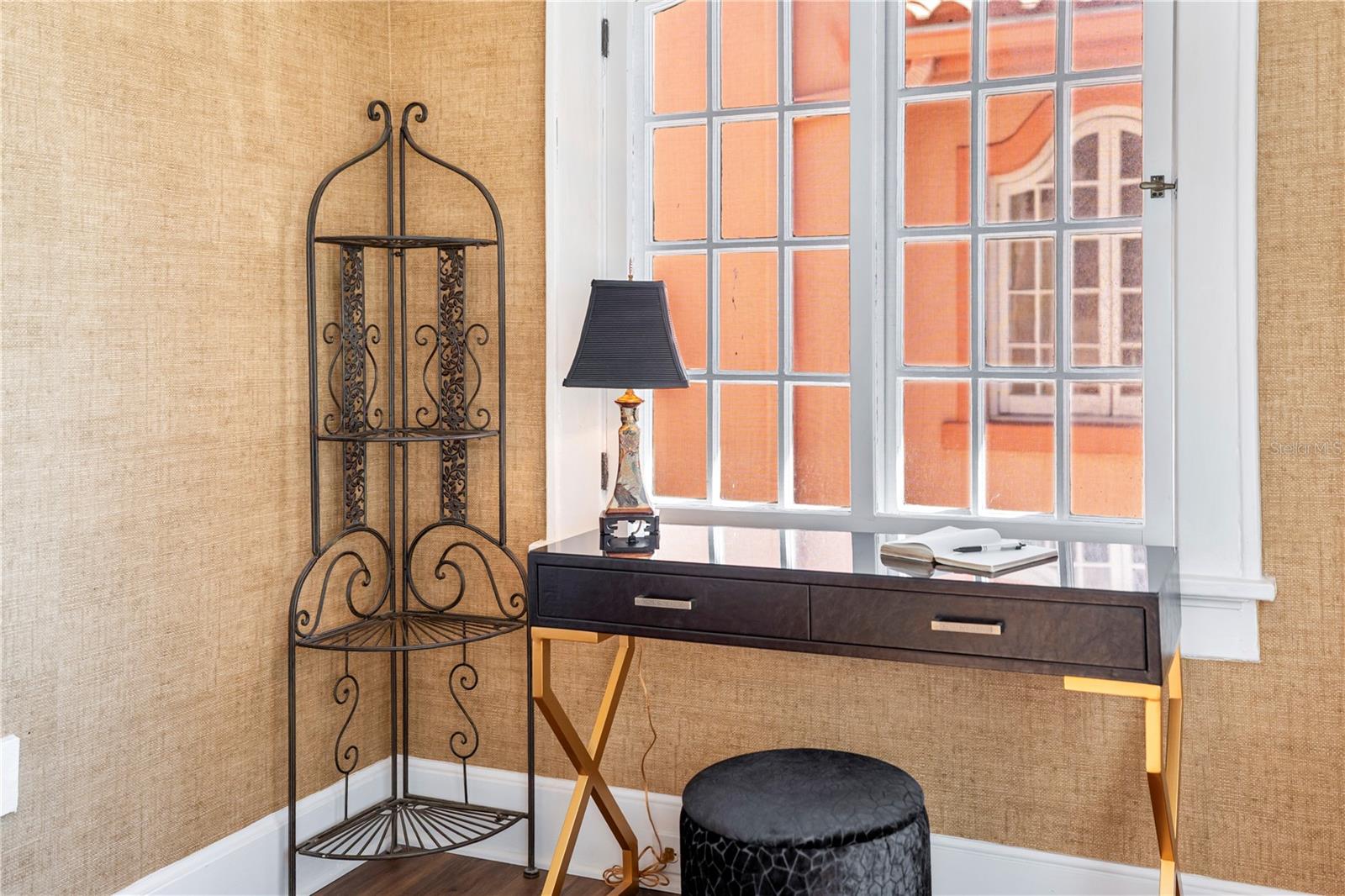 Image 16 of 42 For 1221 Palm Avenue 303