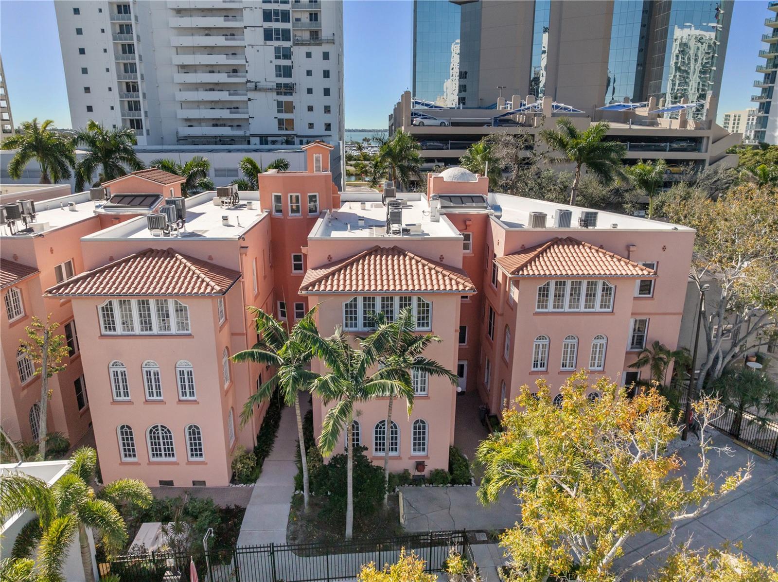 Image 36 of 42 For 1221 Palm Avenue 303