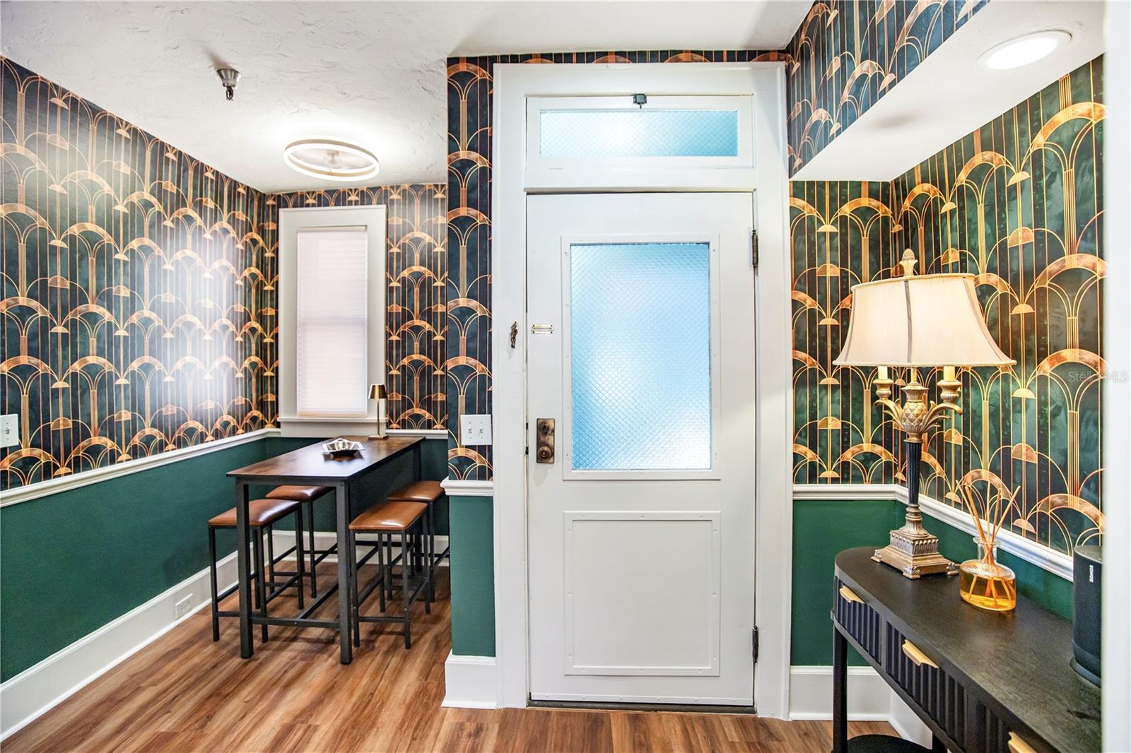 Image 9 of 42 For 1221 Palm Avenue 303