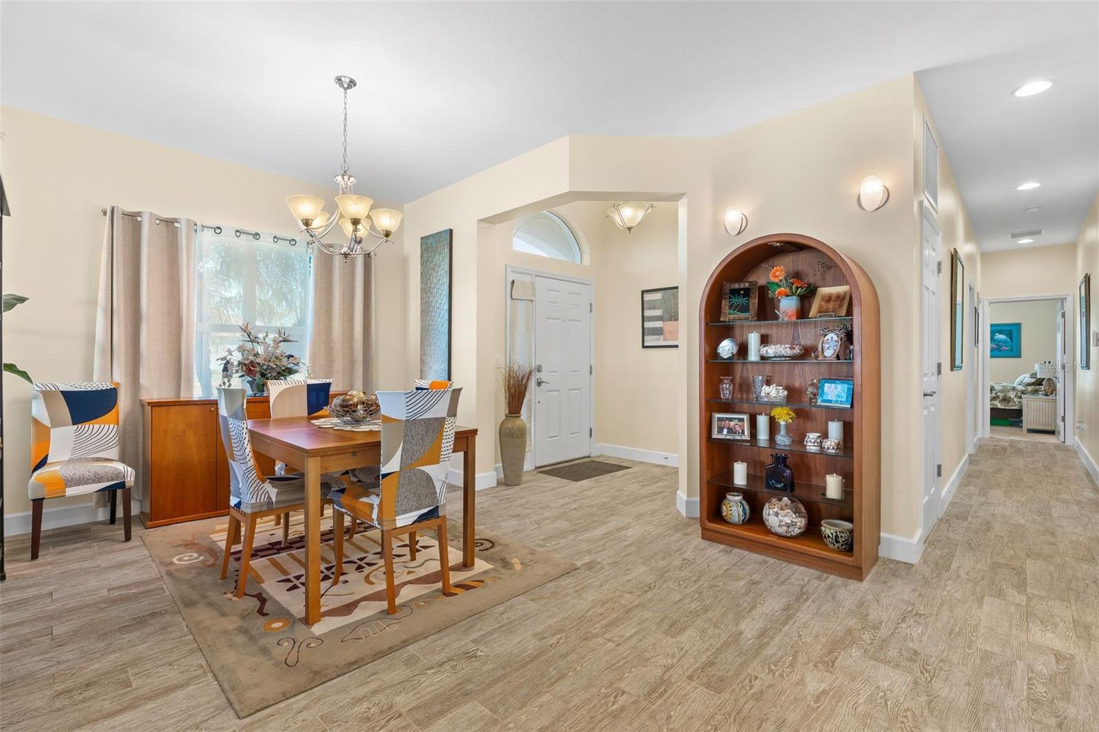 Image 12 of 41 For 703 Chipper Drive