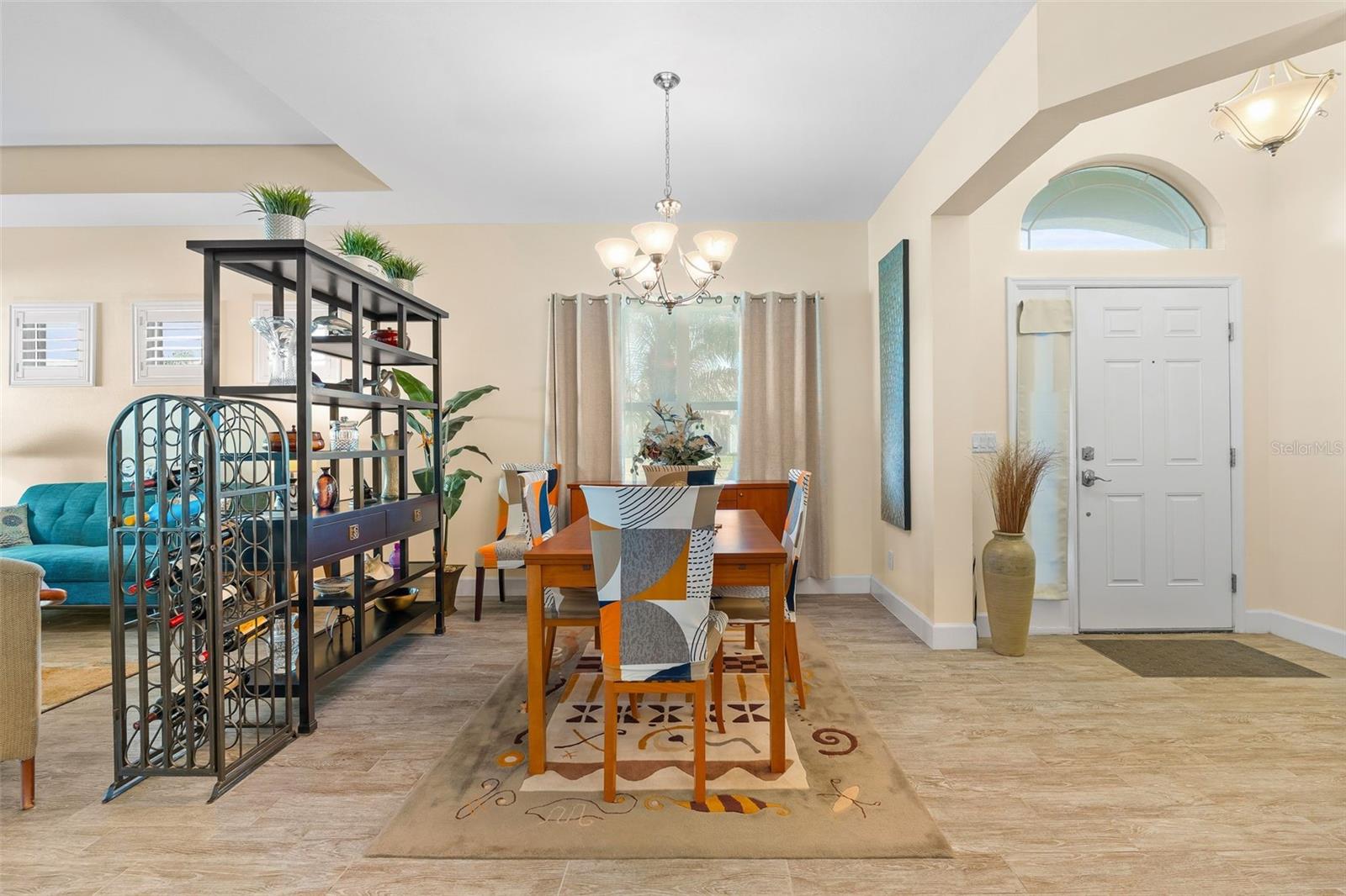 Image 13 of 41 For 703 Chipper Drive