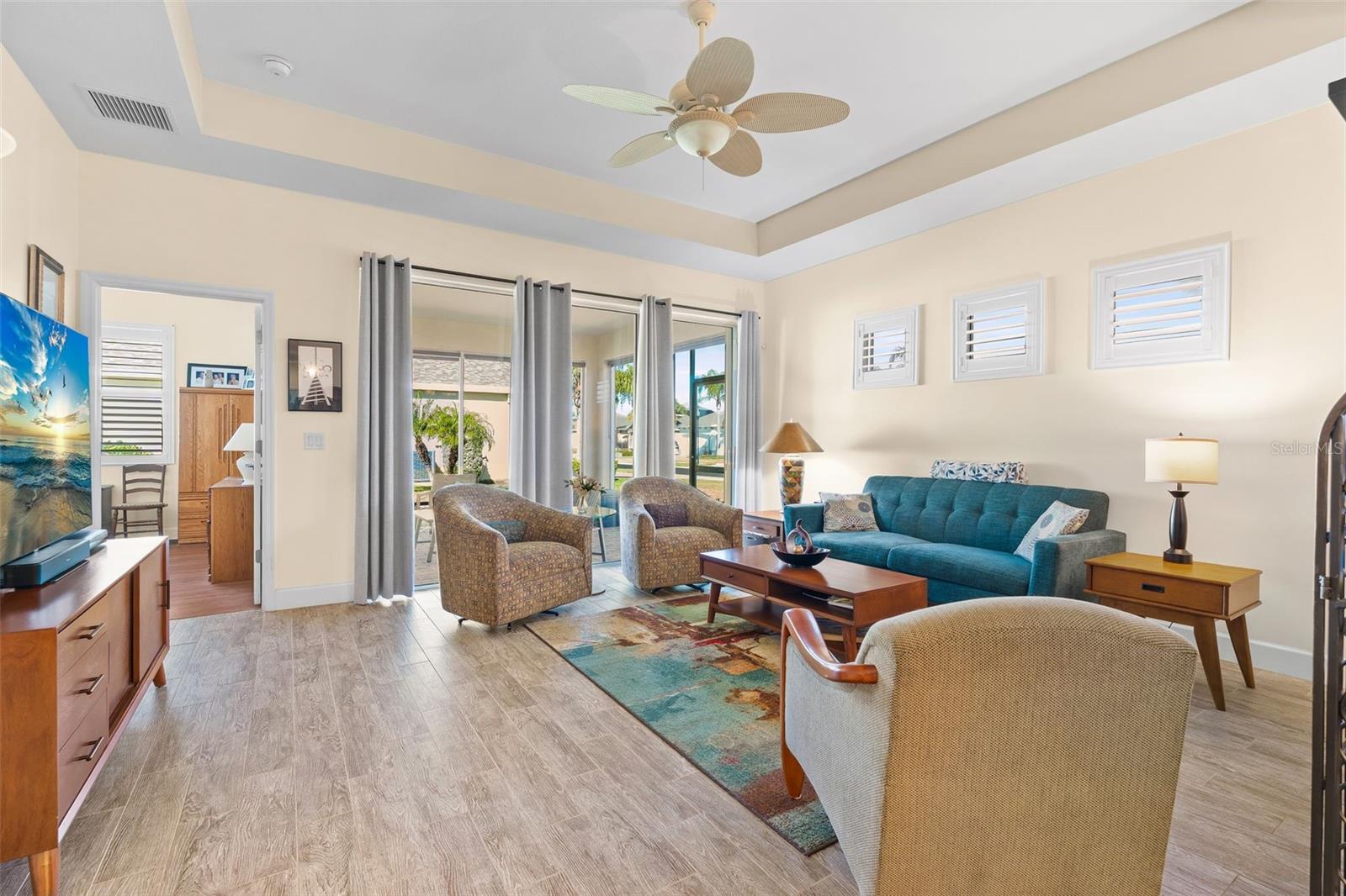 Image 14 of 41 For 703 Chipper Drive