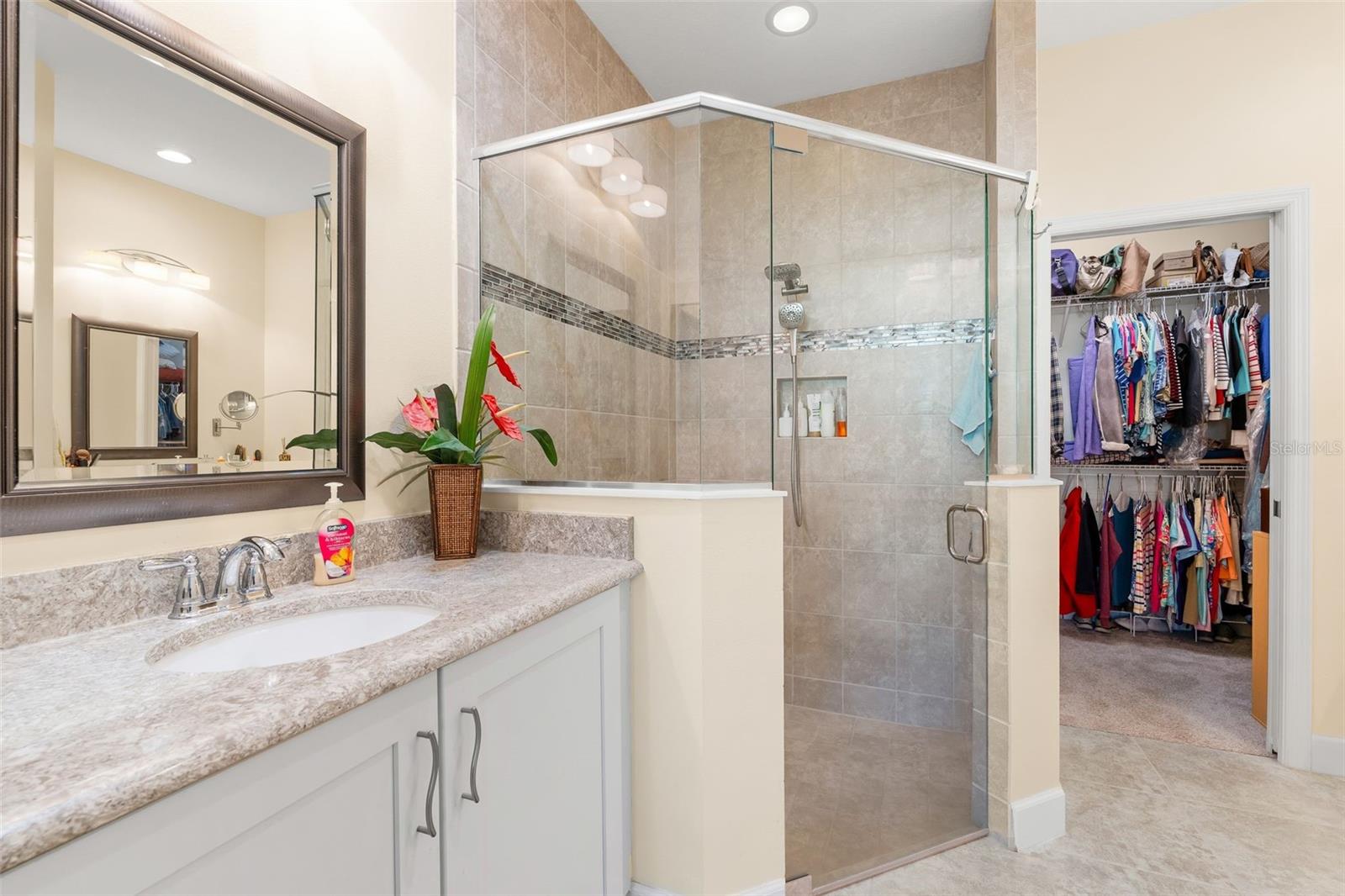 Image 33 of 41 For 703 Chipper Drive