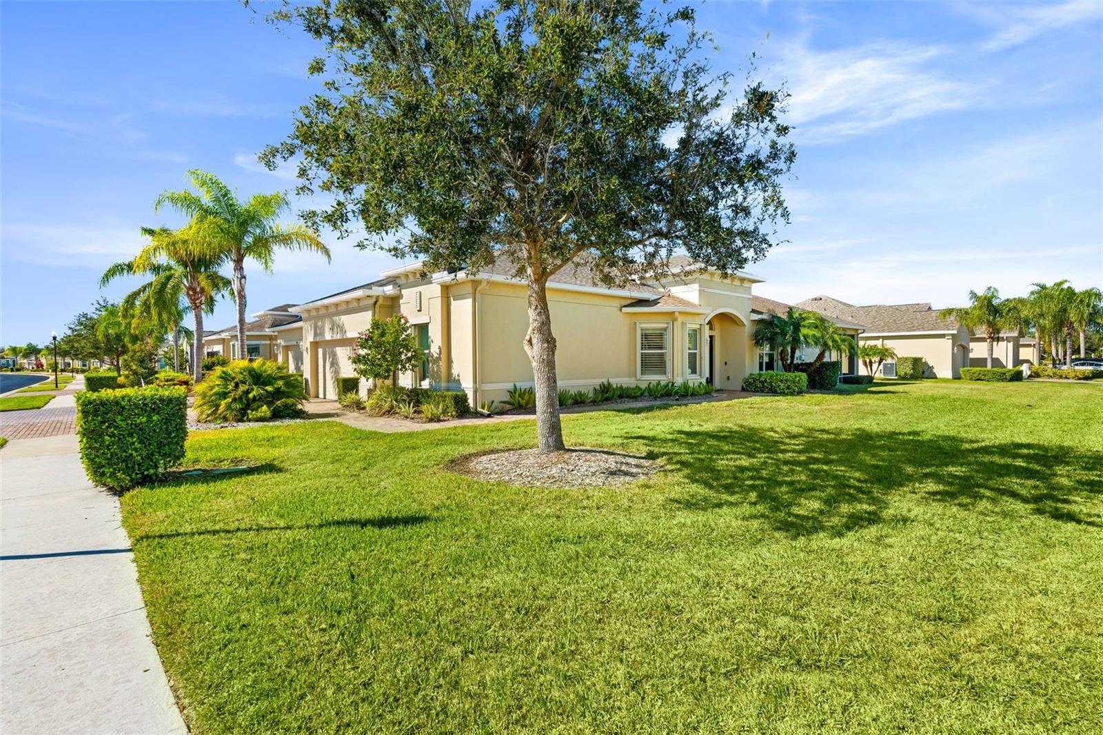 Image 4 of 41 For 703 Chipper Drive