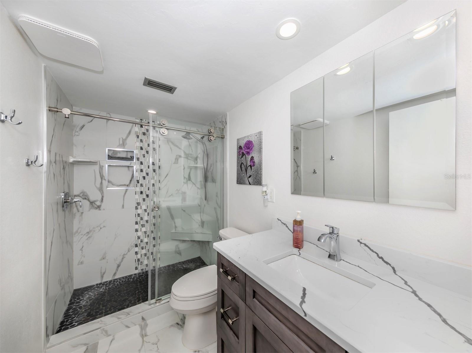 Image 12 of 23 For 220 Santa Maria Street 240