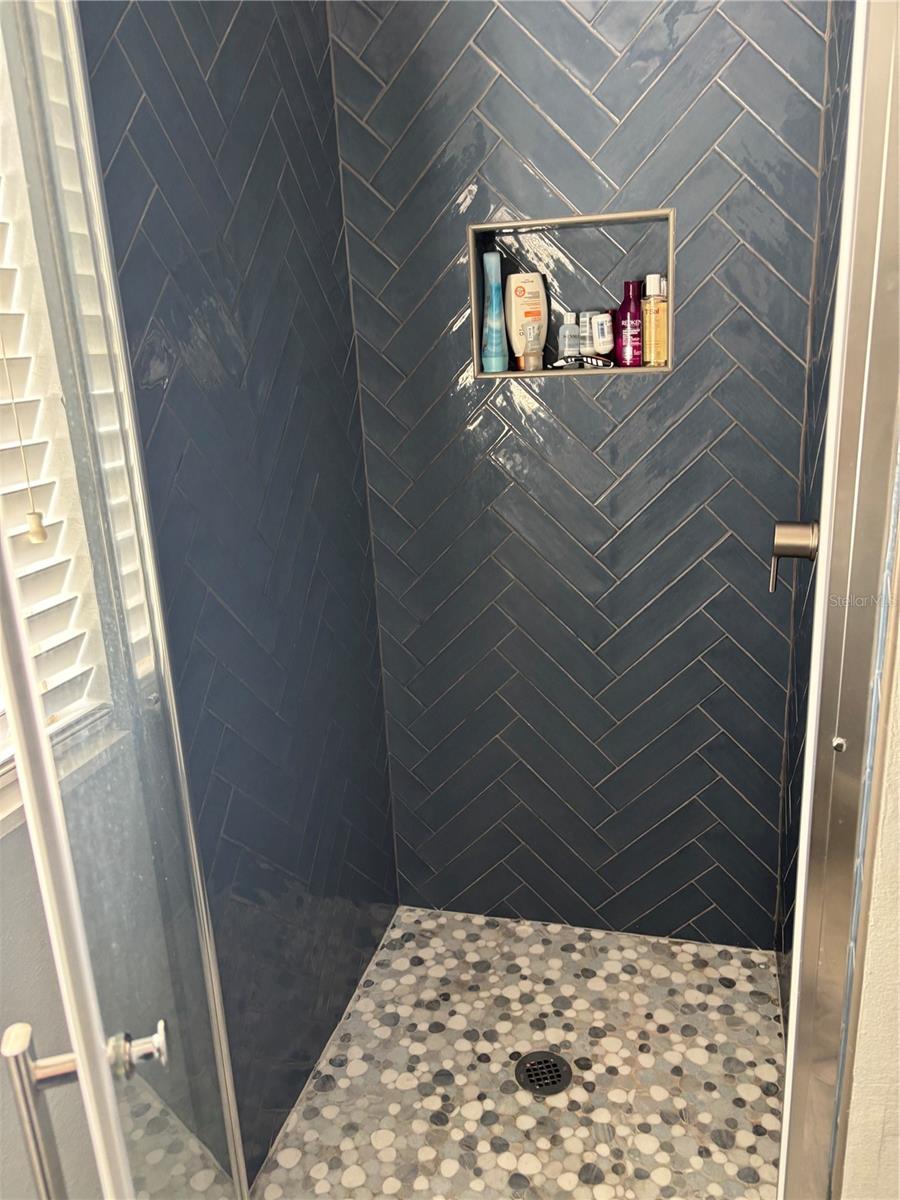 Image 15 of 31 For 304 53rd Street W