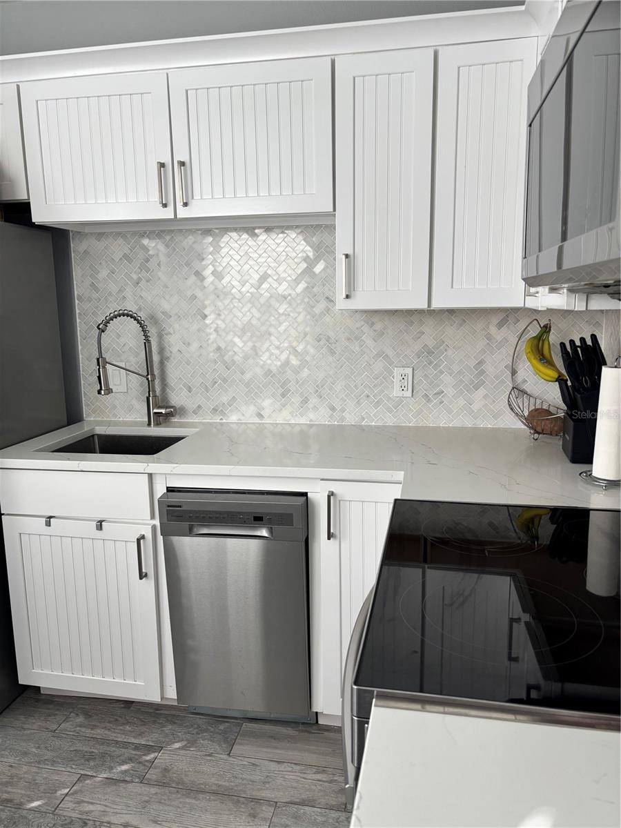 Image 8 of 31 For 304 53rd Street W