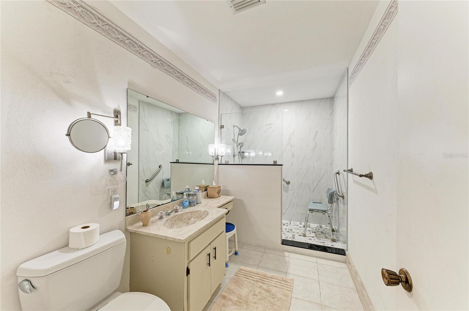 Image 21 of 41 For 5400 34th Street W B16