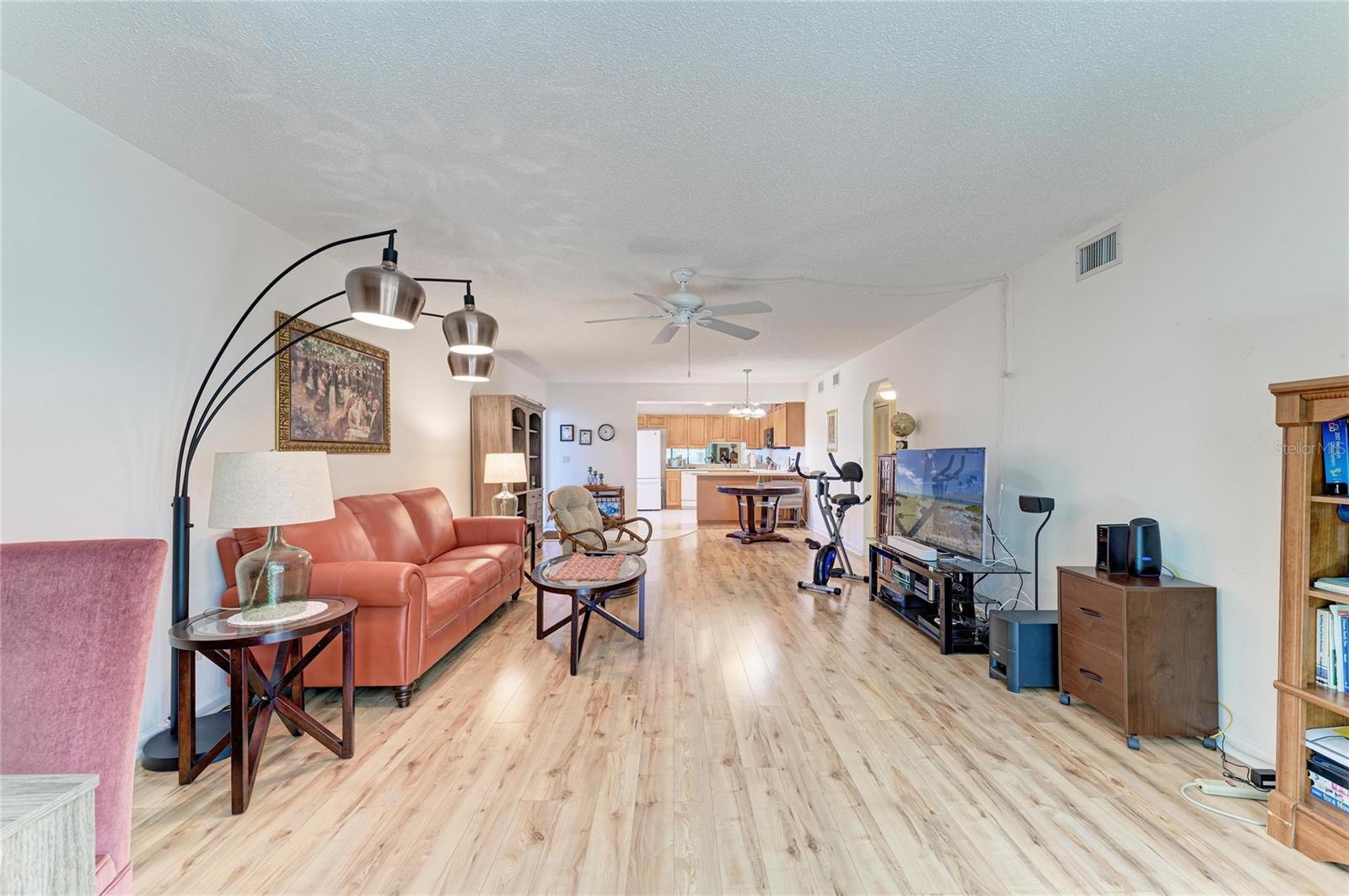 Image 7 of 41 For 5400 34th Street W B16