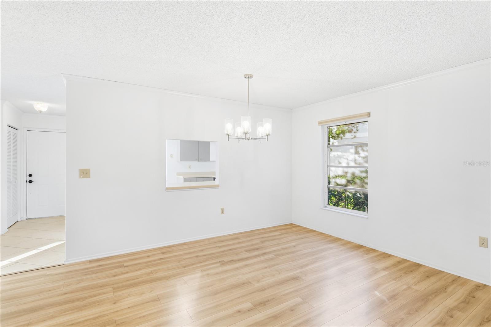 Image 11 of 42 For 3693 Bonaventure Court