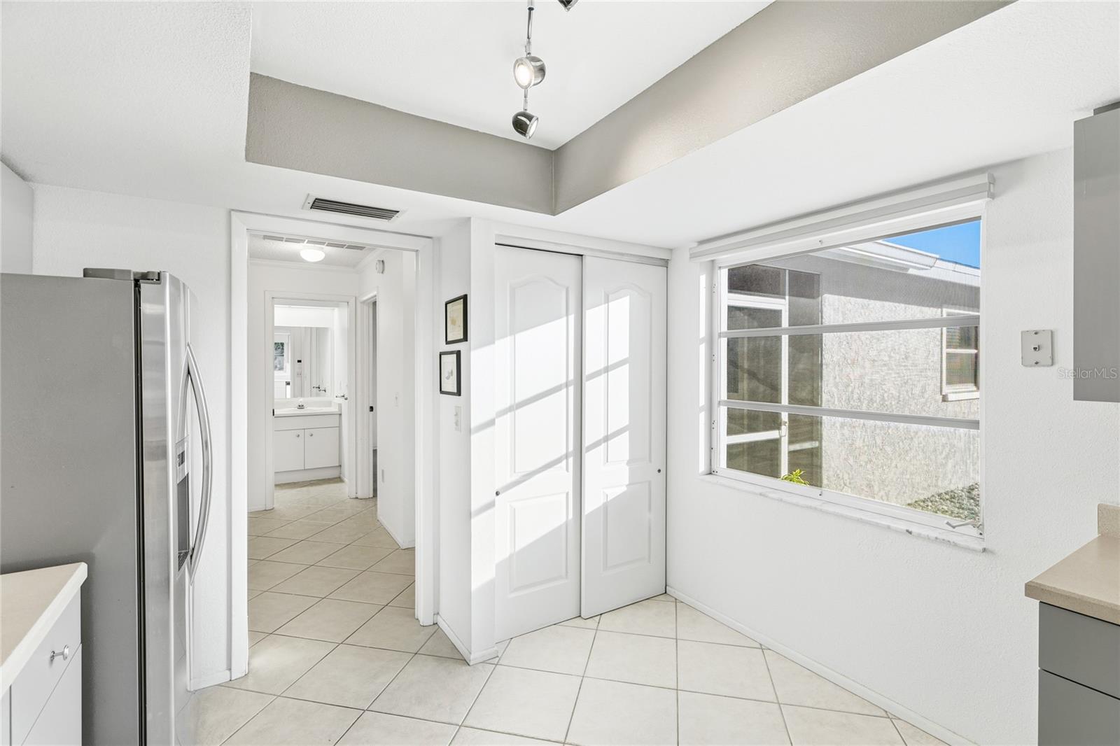 Image 14 of 42 For 3693 Bonaventure Court