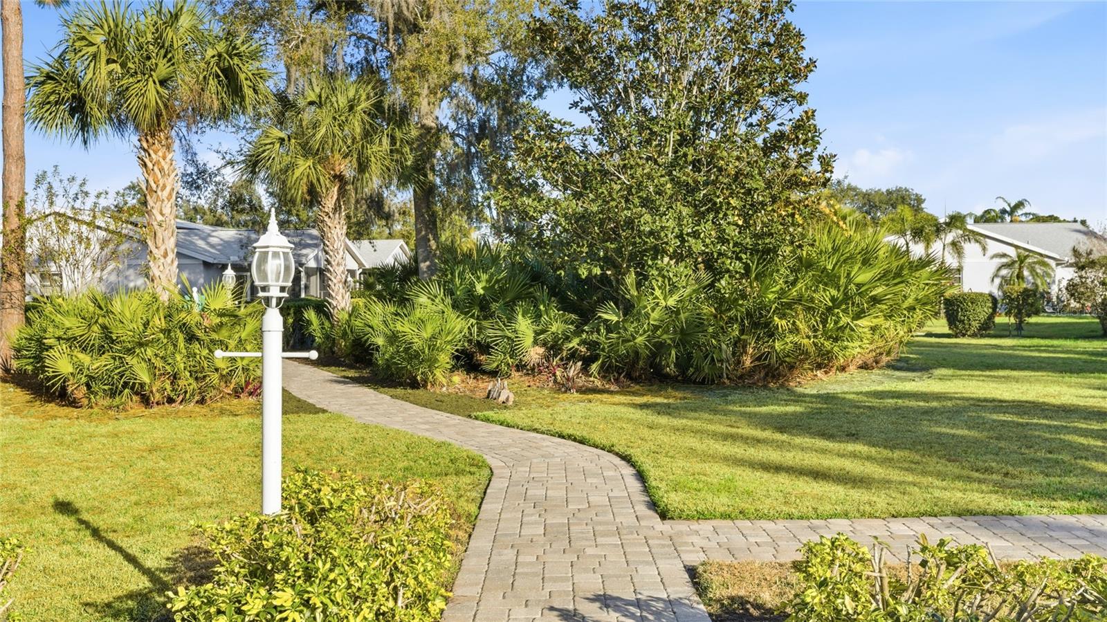 Image 34 of 42 For 3693 Bonaventure Court