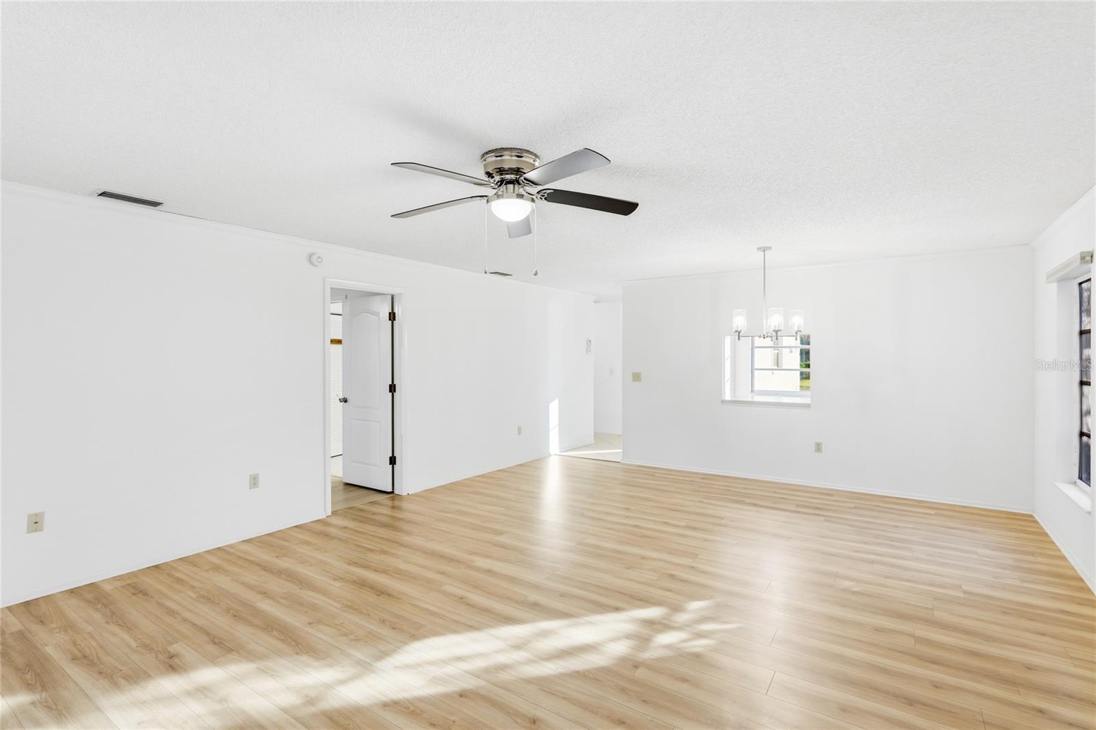 Image 9 of 42 For 3693 Bonaventure Court