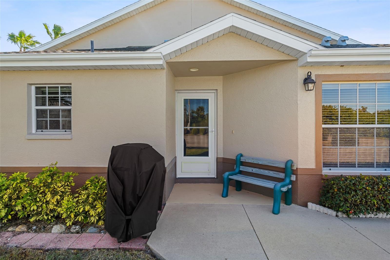 Image 4 of 55 For 2907 Captains Court