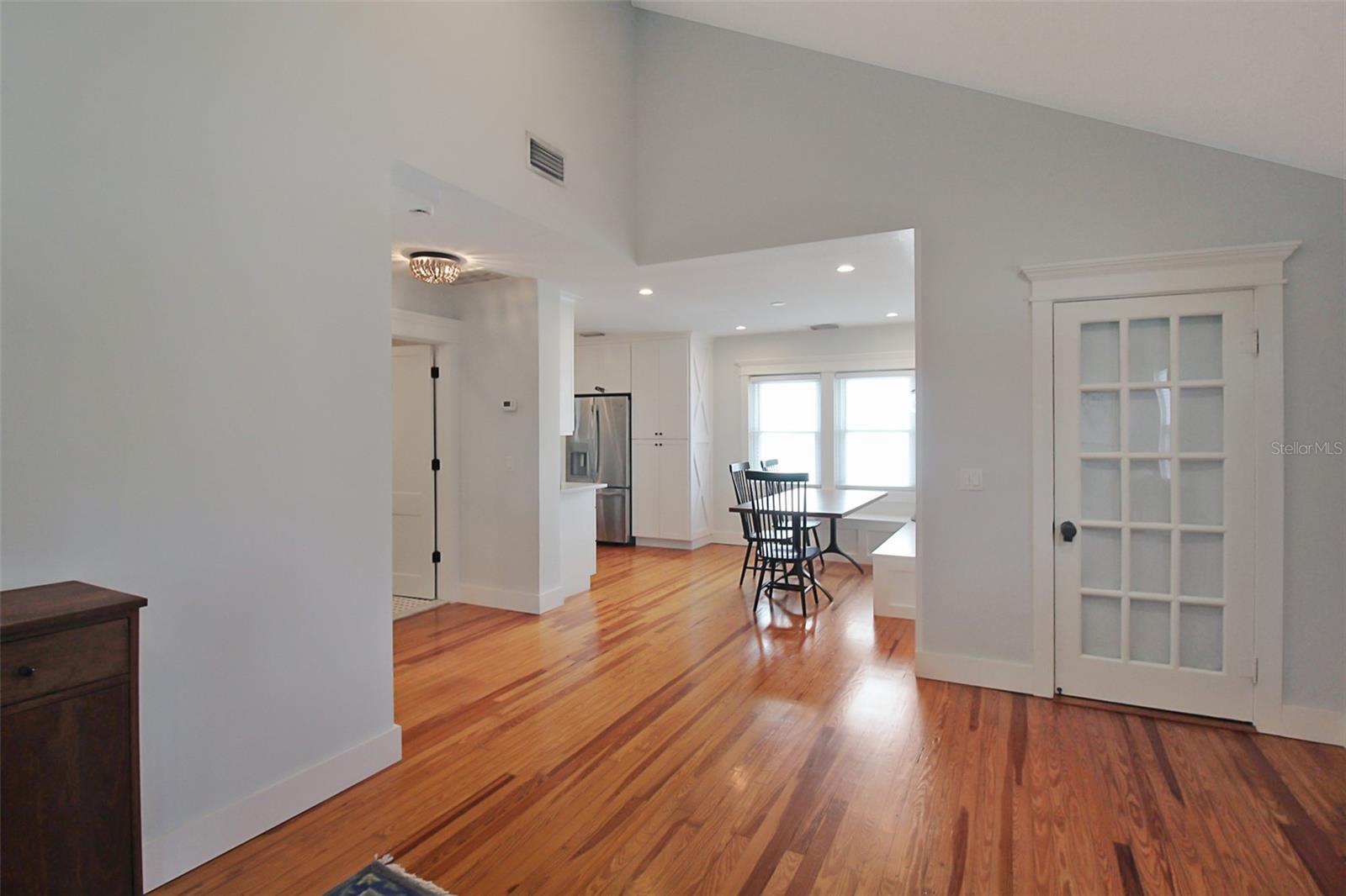 Image 10 of 37 For 2321 18th Avenue W