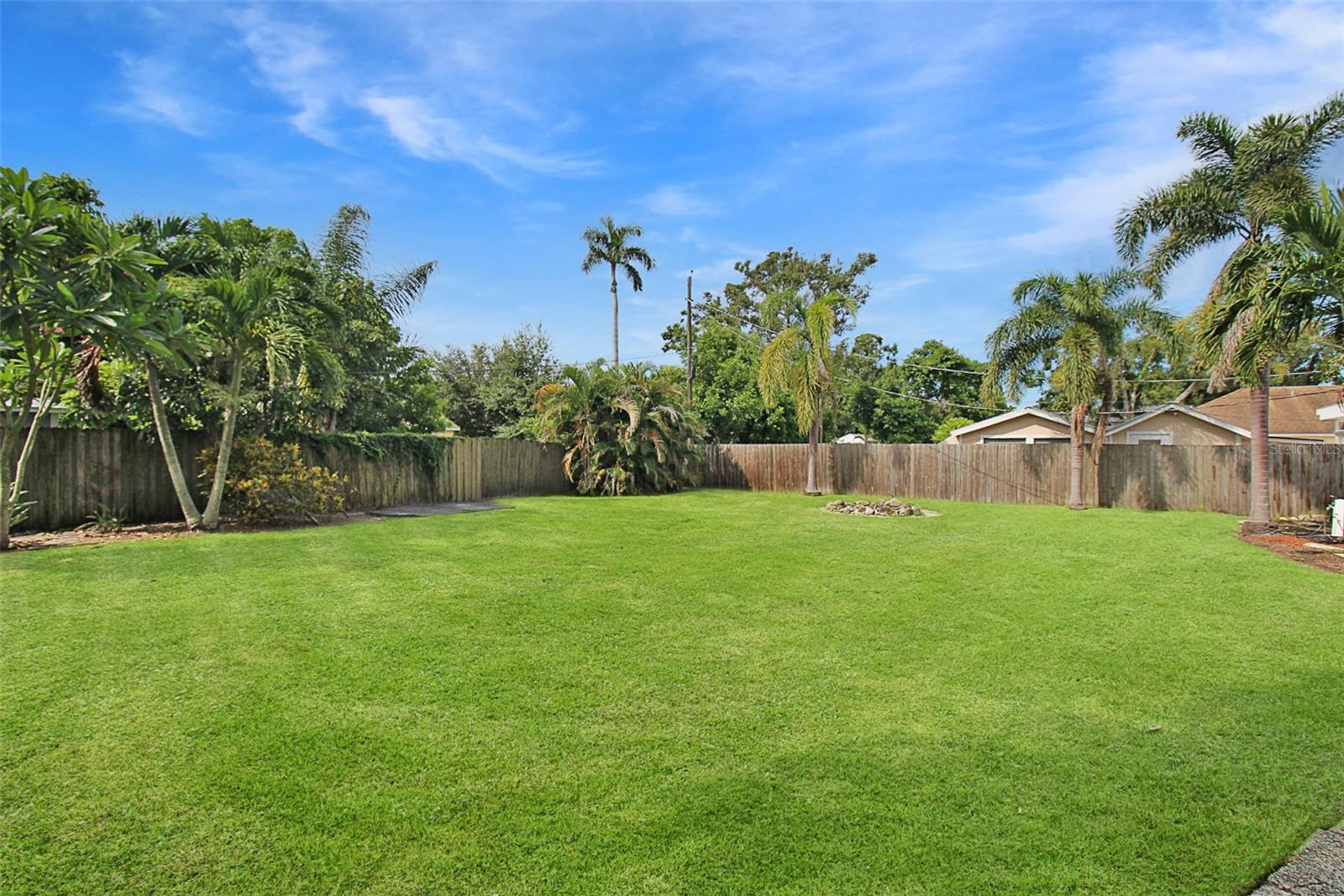 Image 33 of 37 For 2321 18th Avenue W