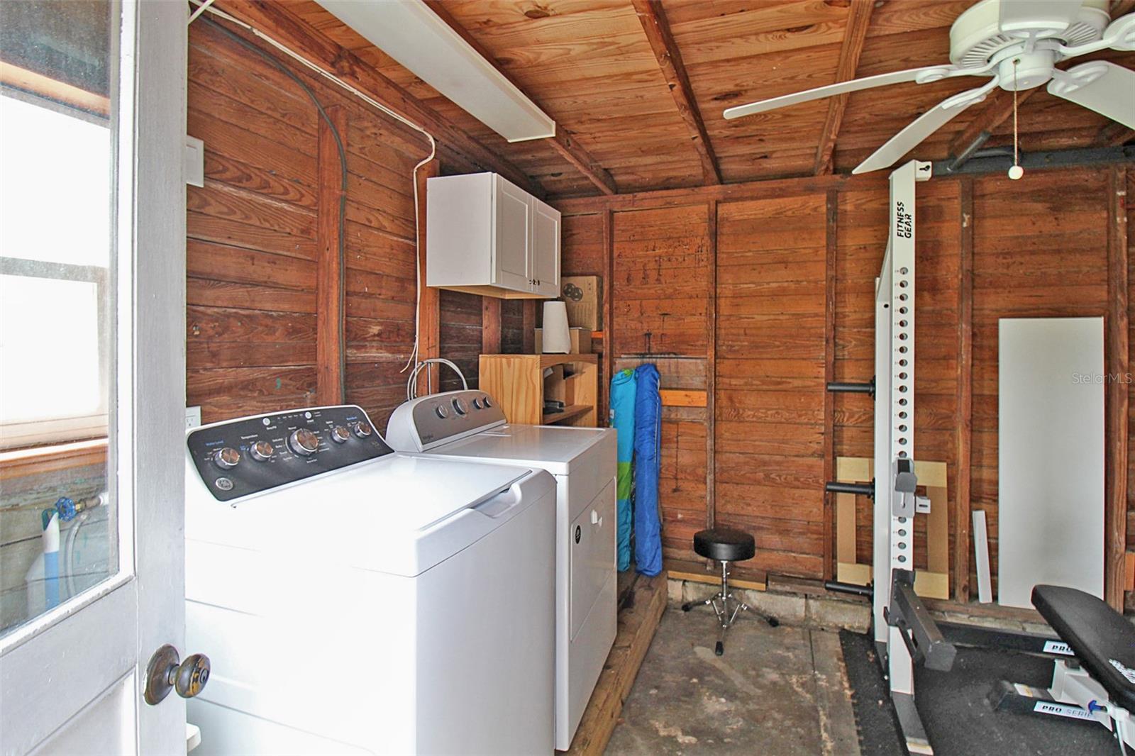 Image 36 of 37 For 2321 18th Avenue W