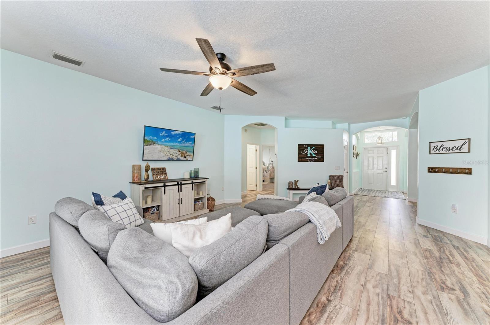 Image 11 of 59 For 6336 Golden Eye Glen