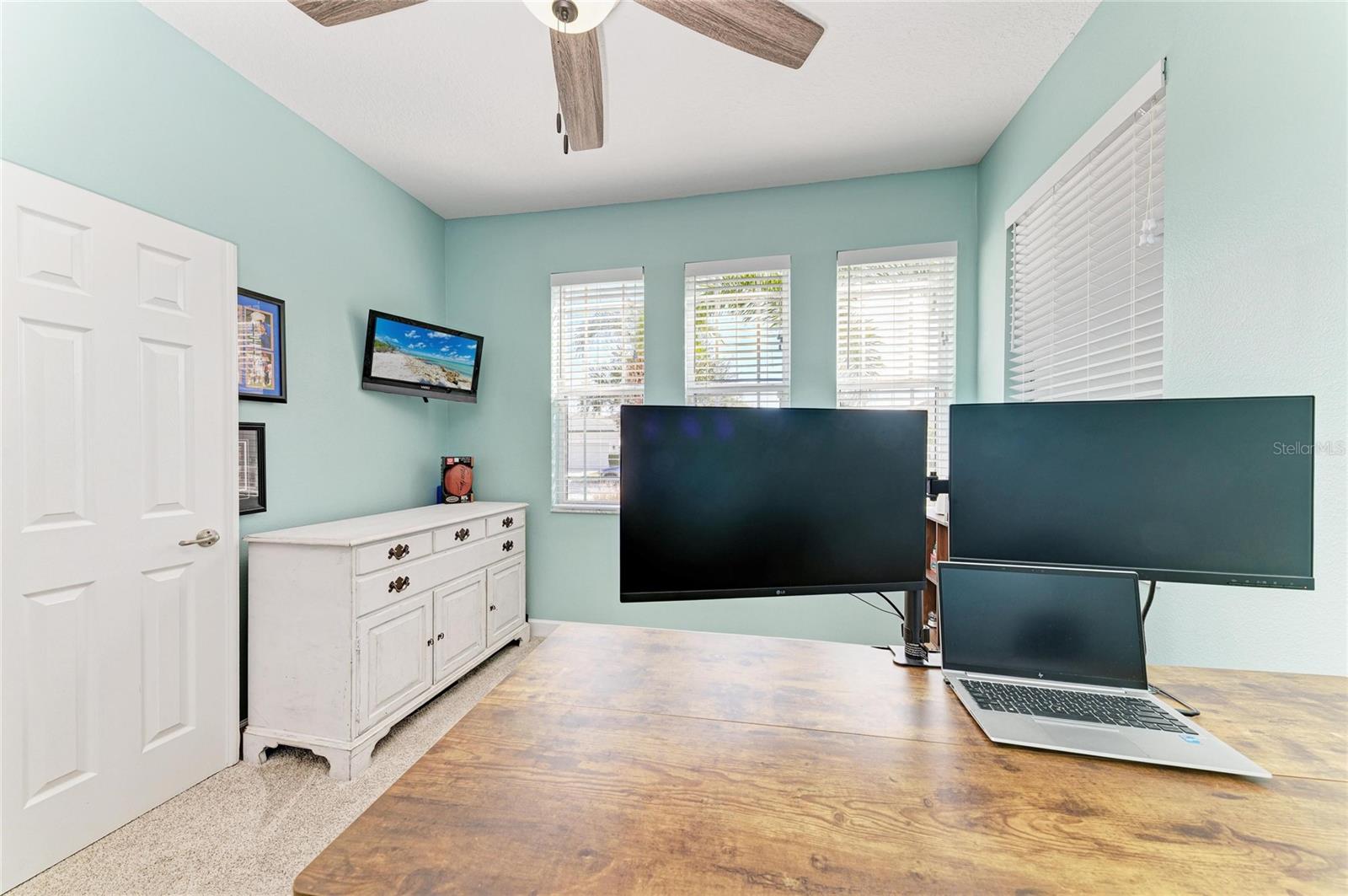 Image 7 of 59 For 6336 Golden Eye Glen