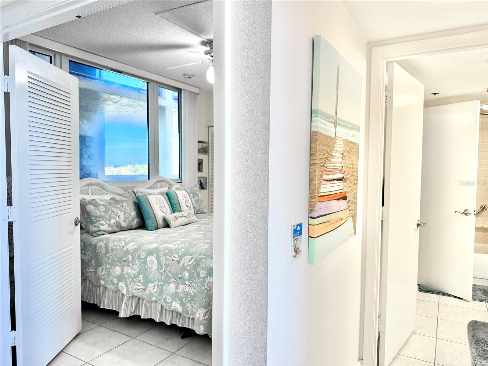 Image 18 of 64 For 1105 Gulf Of Mexico Drive 401