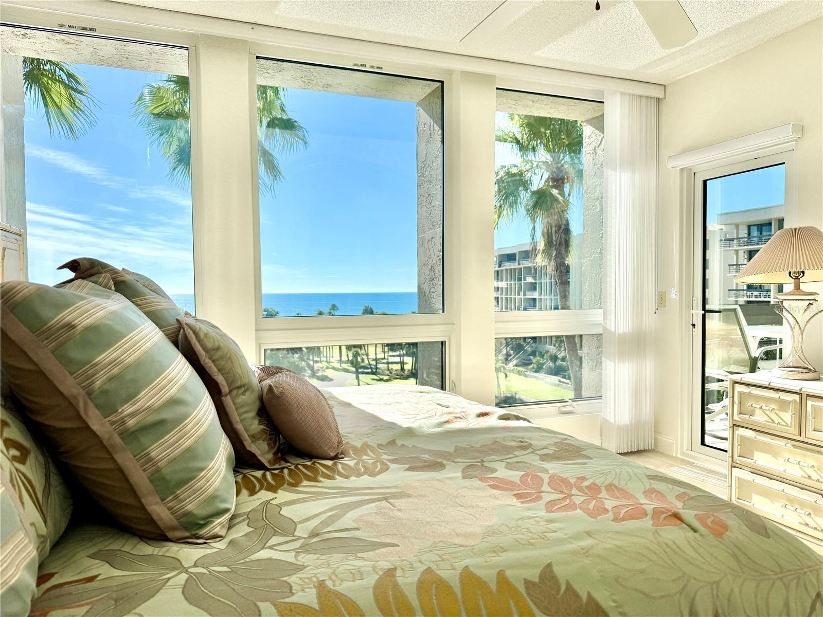 Image 5 of 64 For 1105 Gulf Of Mexico Drive 401