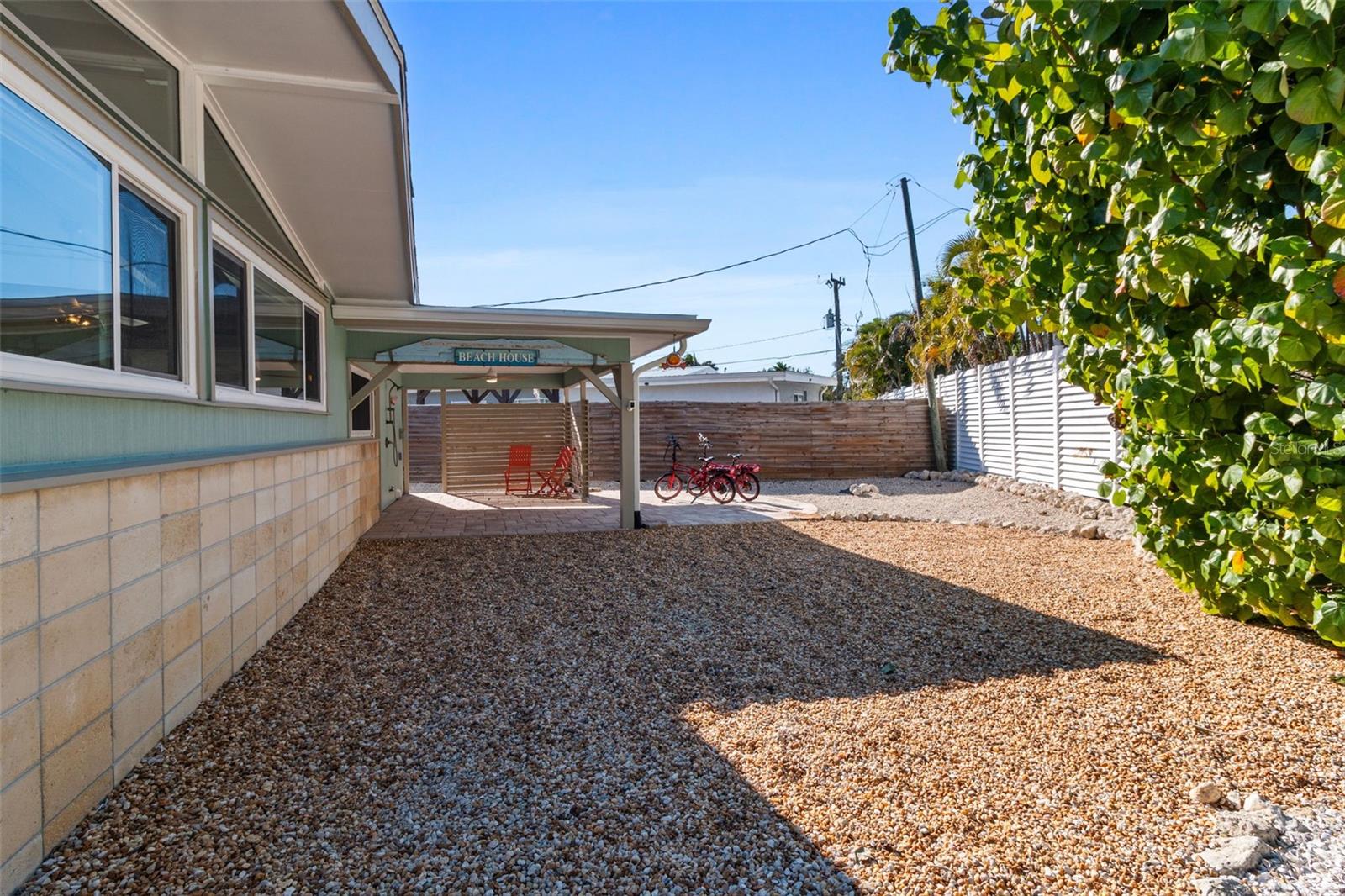 Image 25 of 28 For 4626 Gleason Avenue