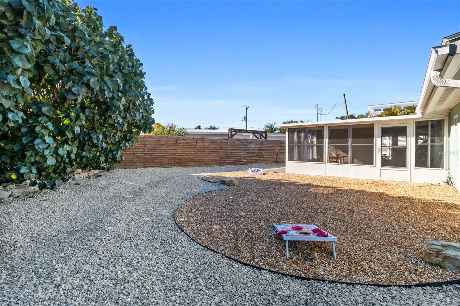 Image 28 of 28 For 4626 Gleason Avenue