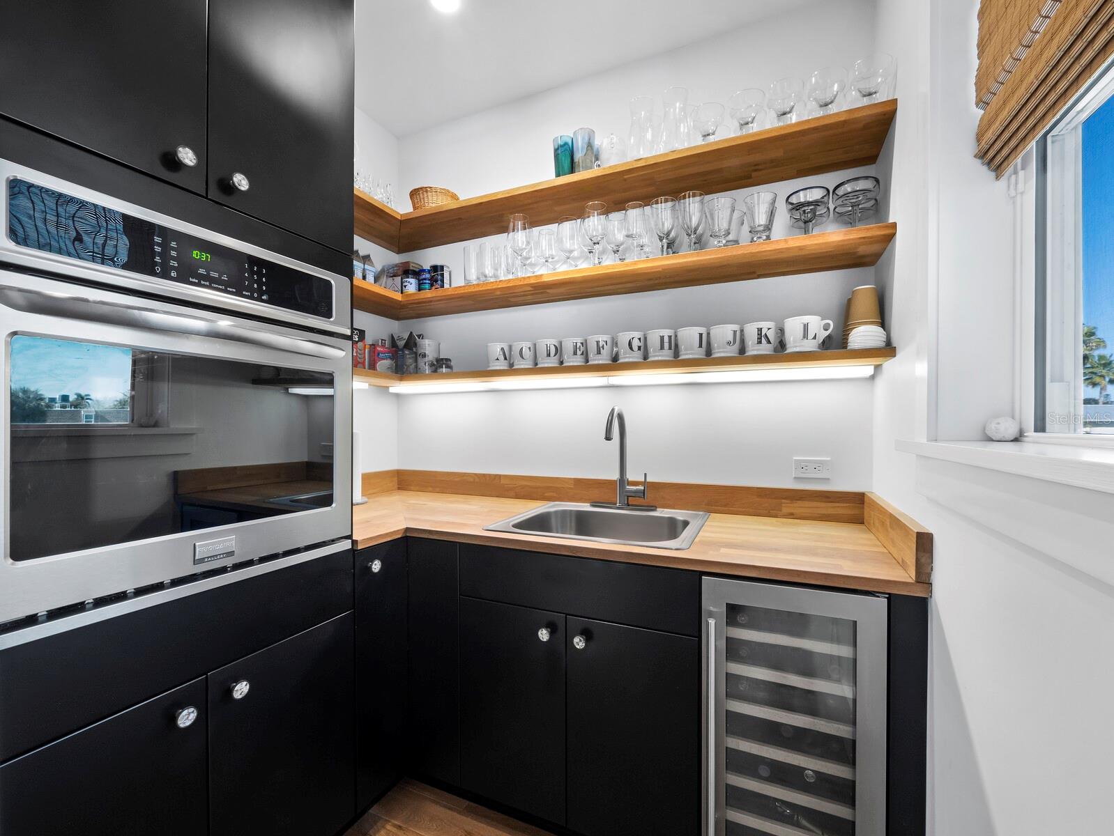 Image 18 of 53 For 758 Saint Judes Drive N