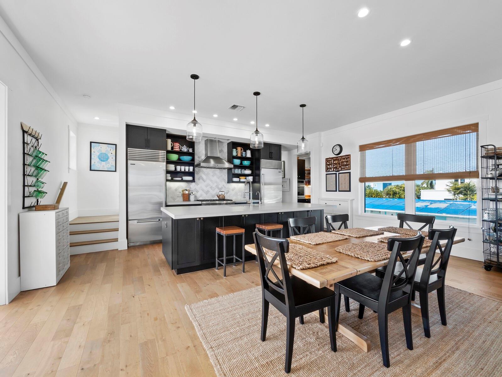 Image 20 of 53 For 758 Saint Judes Drive N