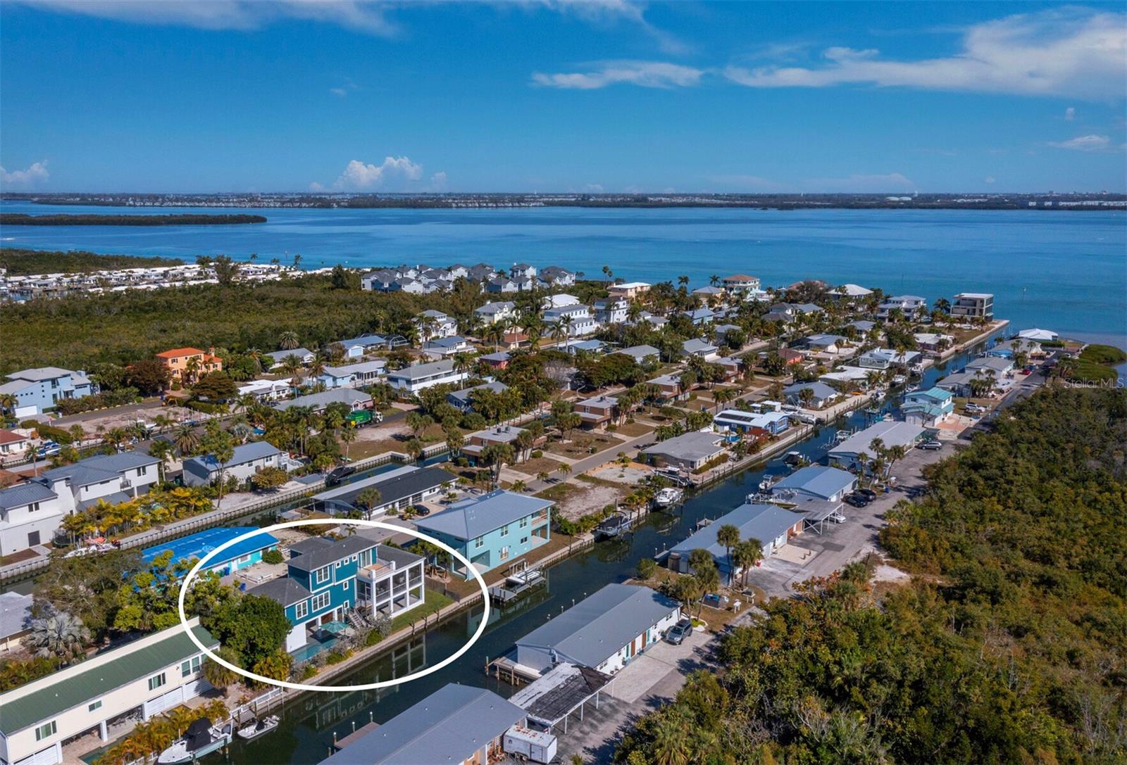 Image 46 of 53 For 758 Saint Judes Drive N