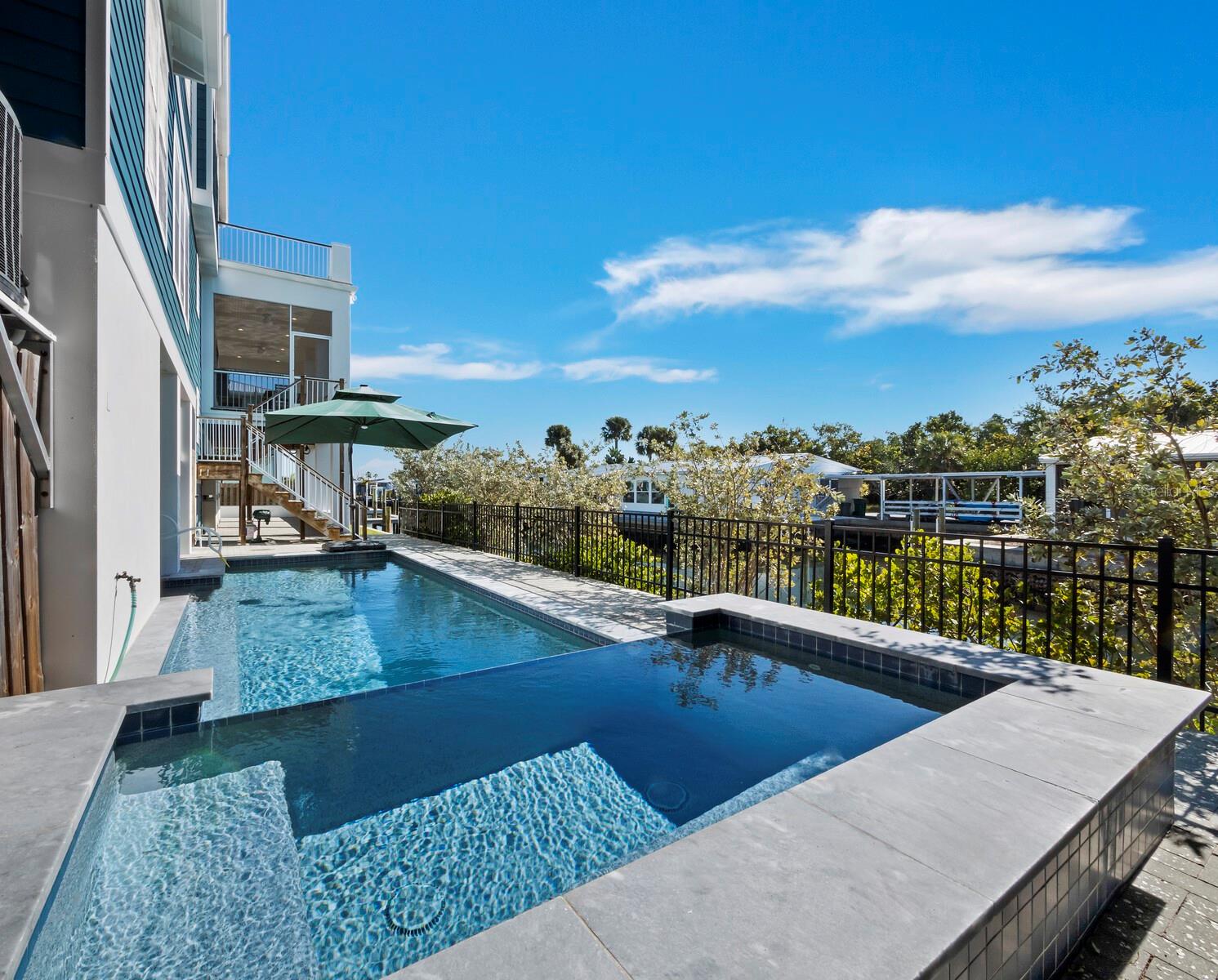 Image 9 of 53 For 758 Saint Judes Drive N