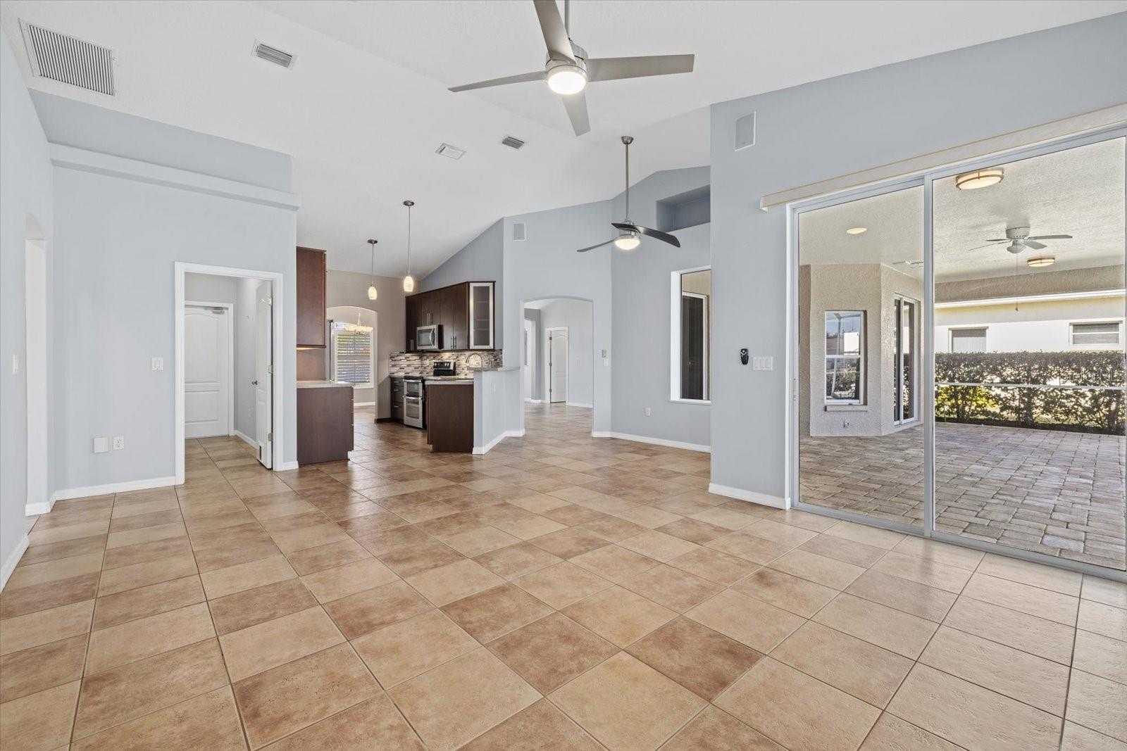 Image 16 of 48 For 4046 Green Tree Avenue