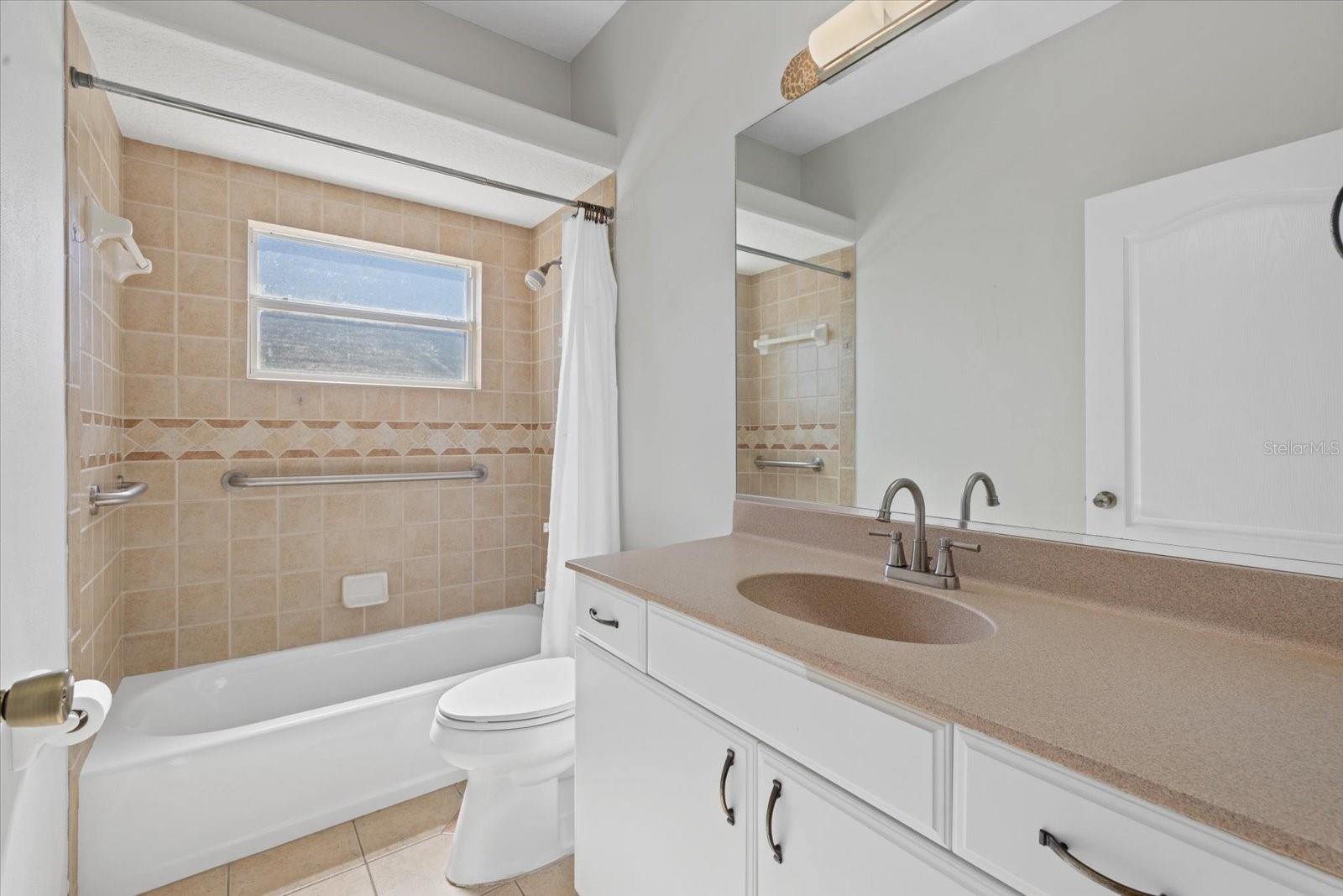 Image 20 of 48 For 4046 Green Tree Avenue