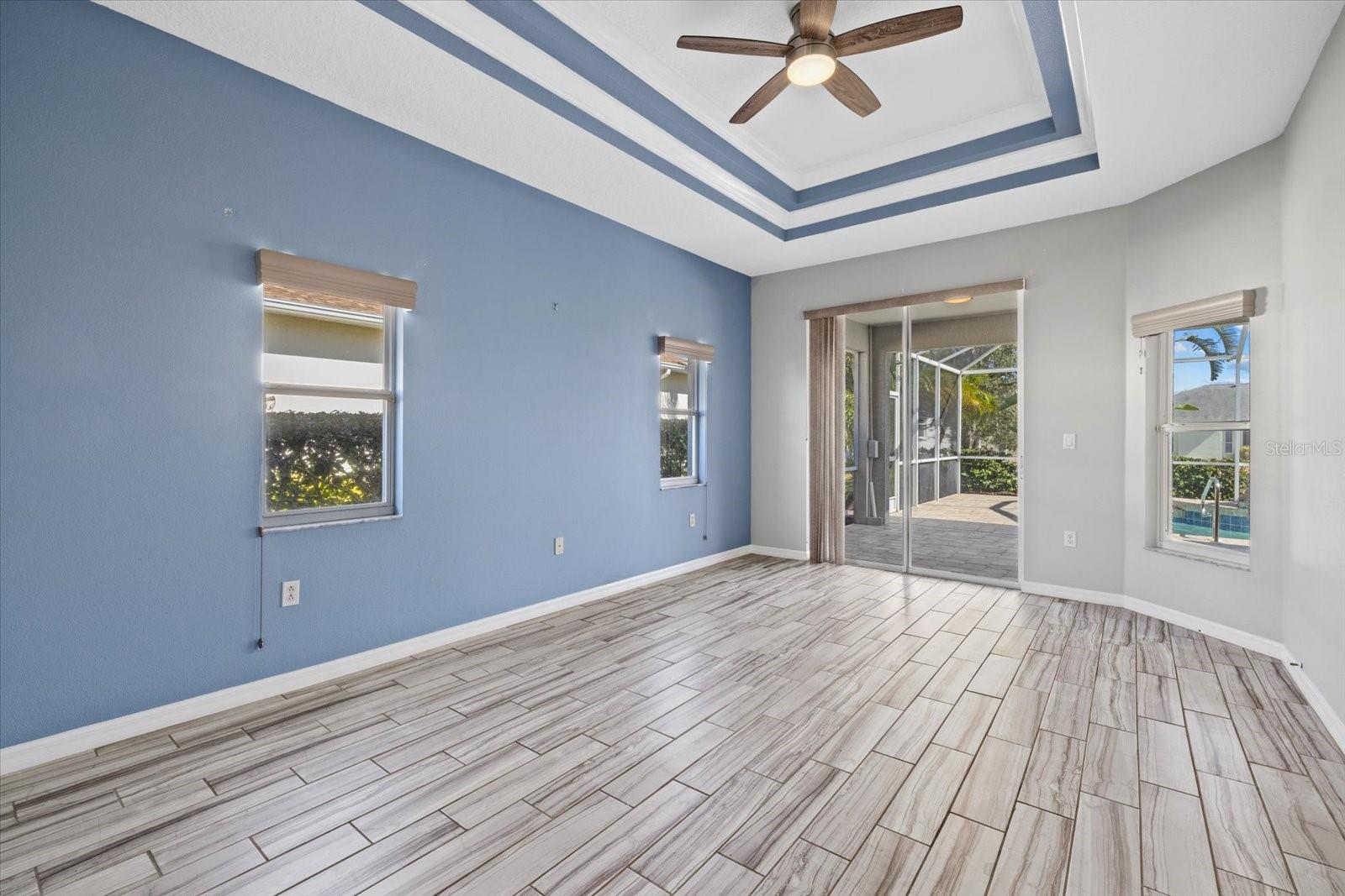 Image 23 of 48 For 4046 Green Tree Avenue