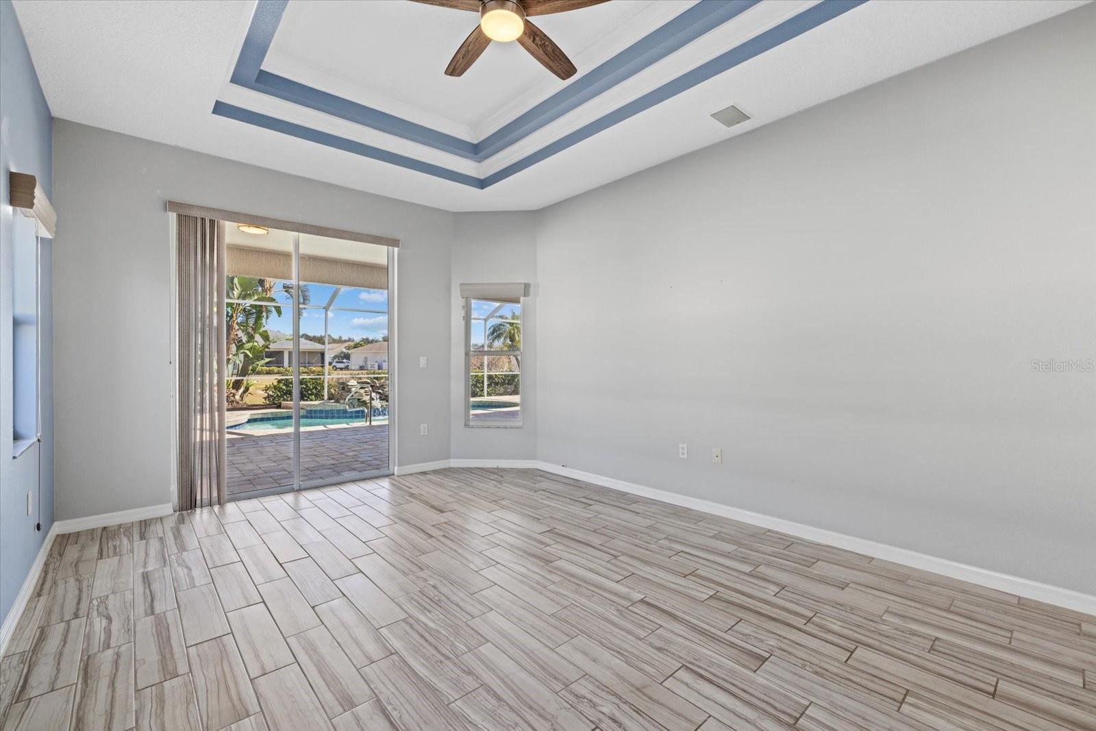 Image 25 of 48 For 4046 Green Tree Avenue