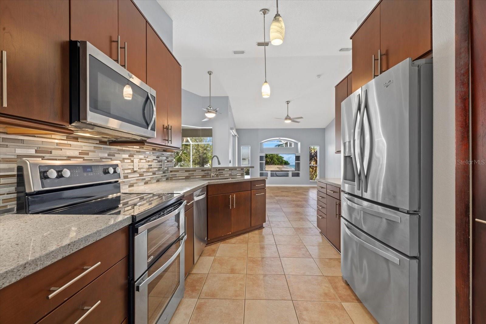 Image 8 of 48 For 4046 Green Tree Avenue