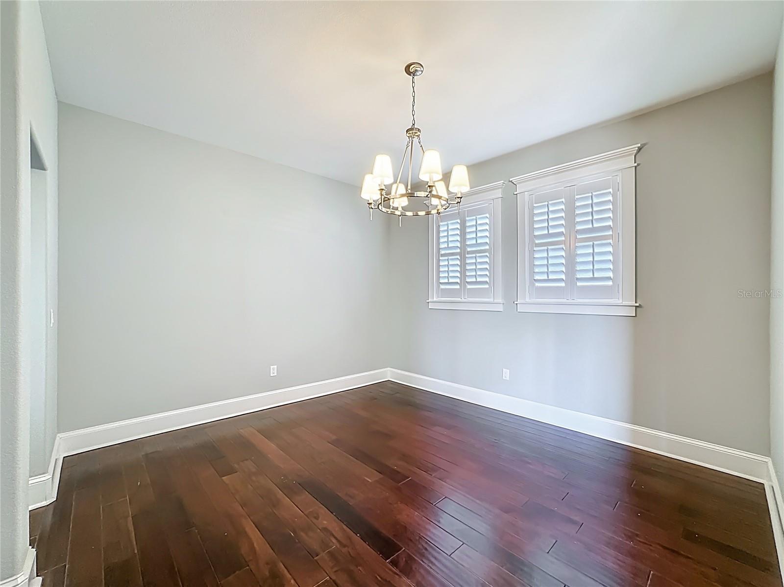 Listing photo id 8 for 529 77th Street