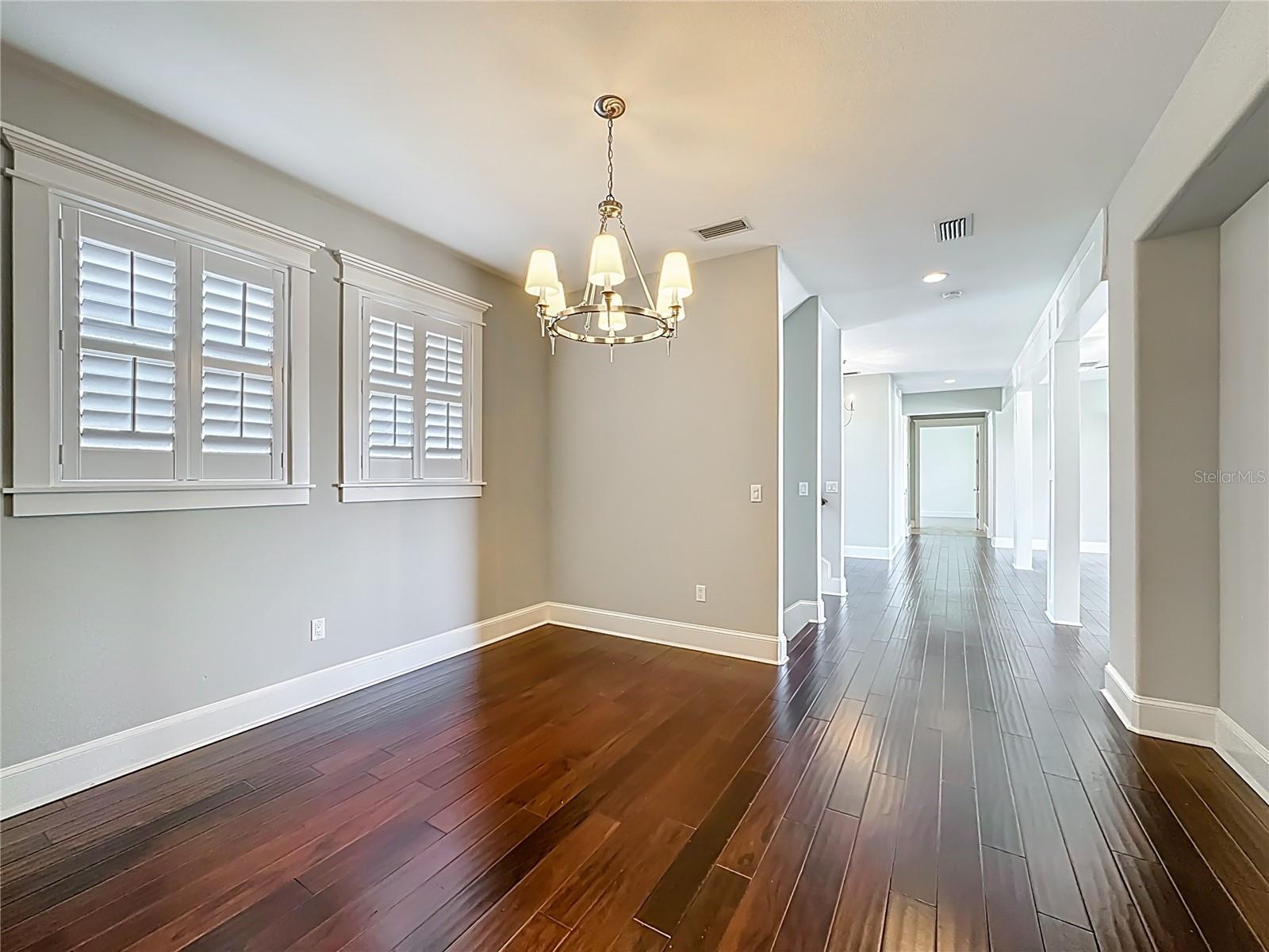 Listing photo id 9 for 529 77th Street