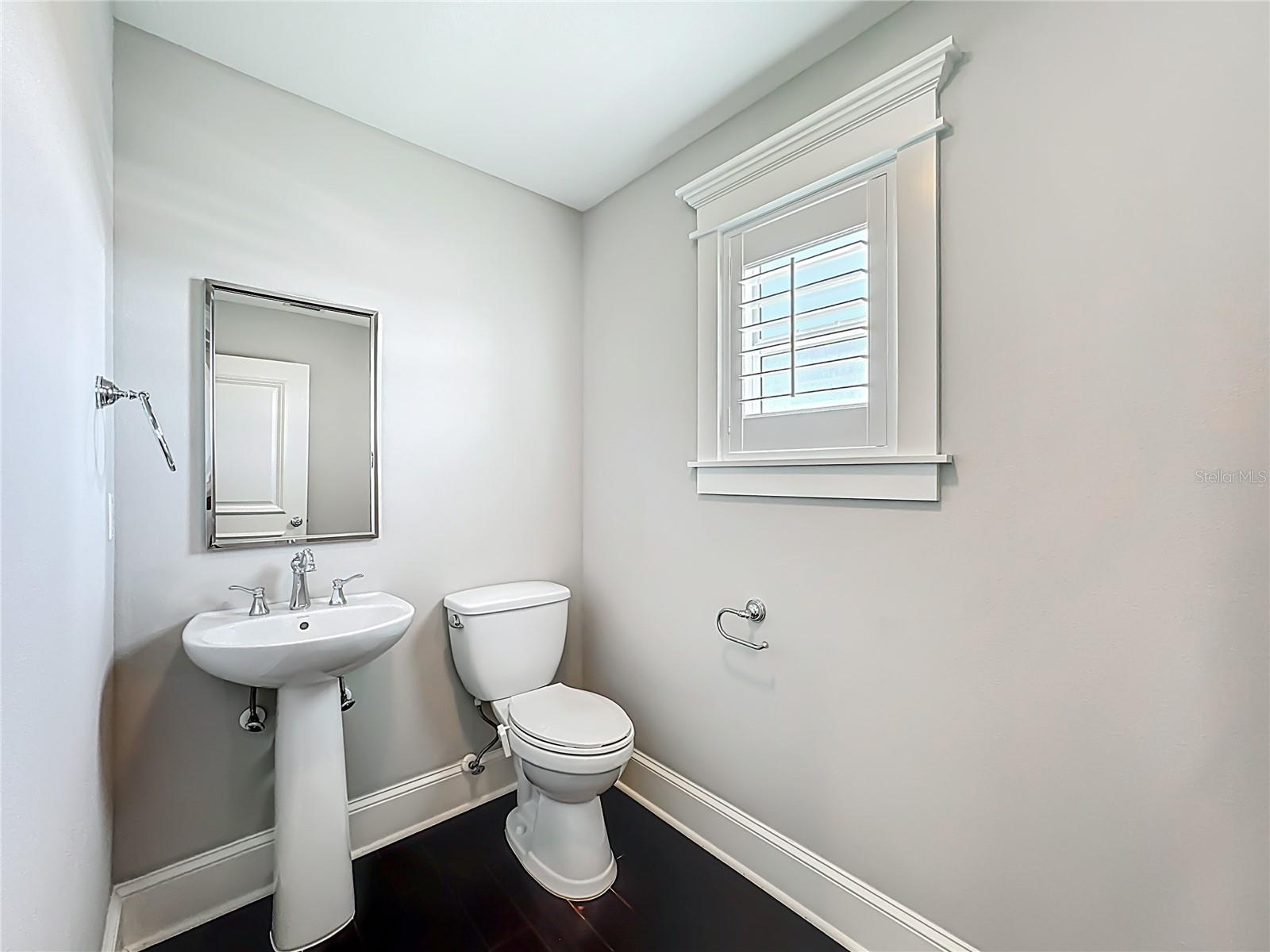 Listing photo id 22 for 529 77th Street