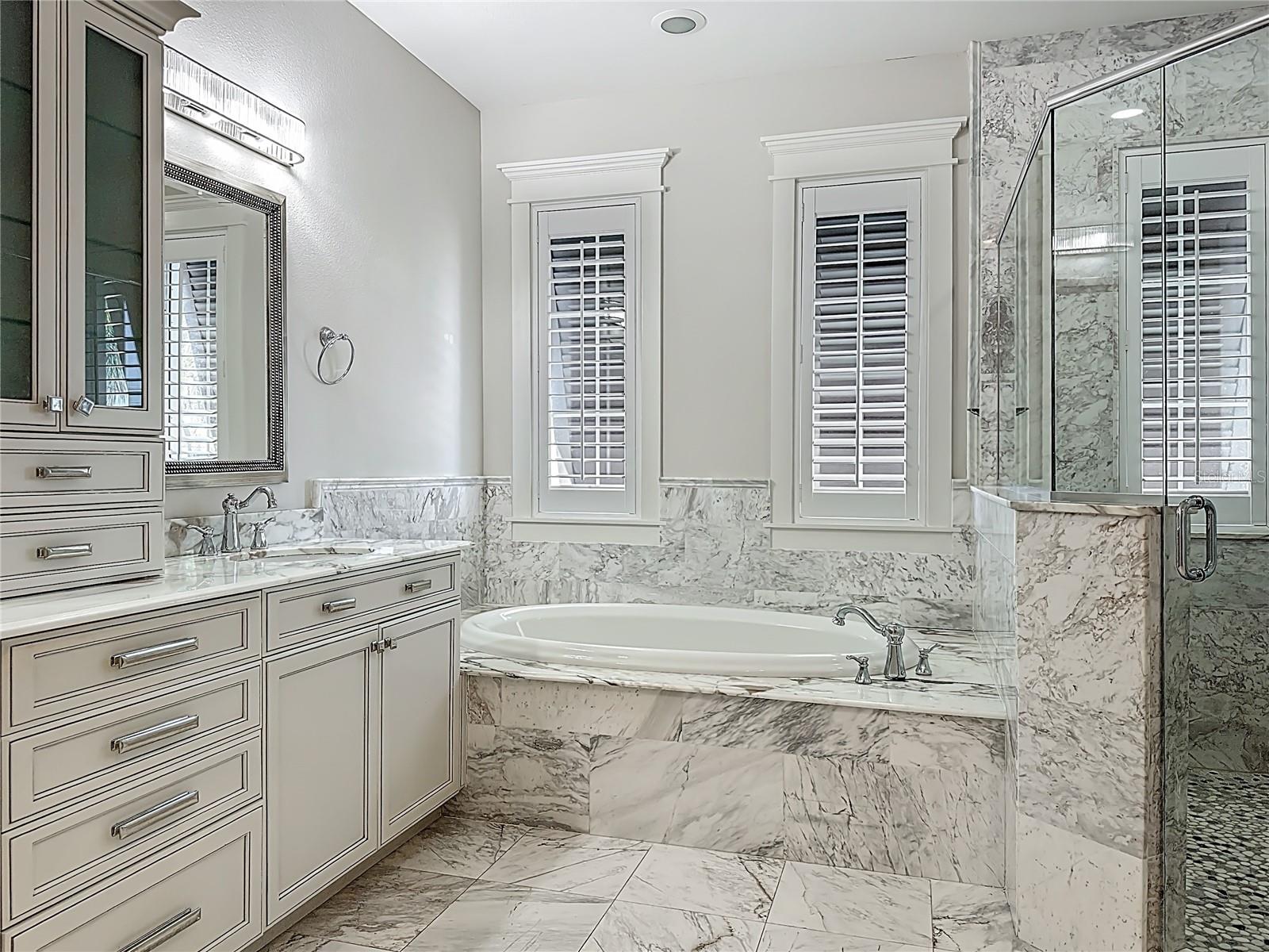 Listing photo id 25 for 529 77th Street